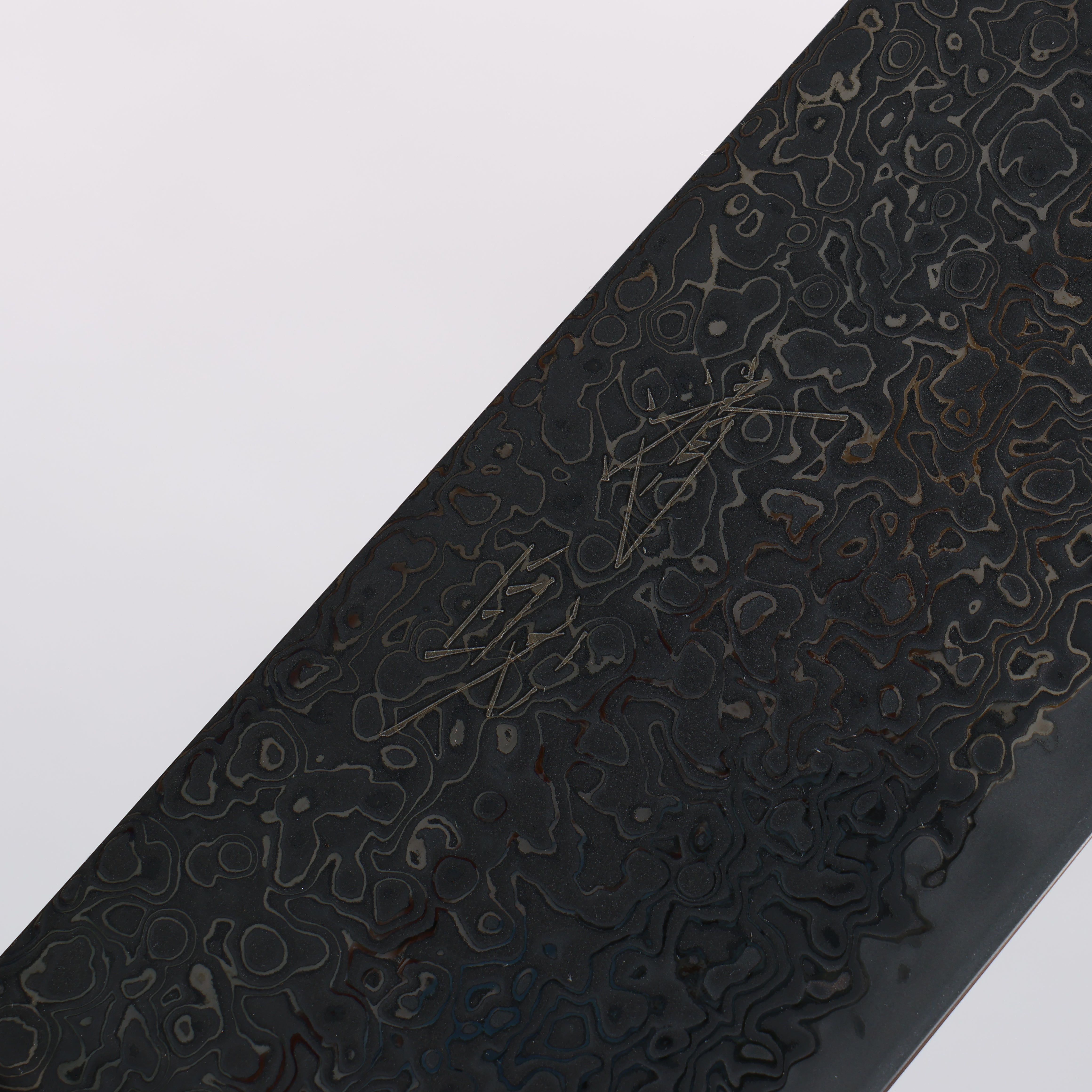 Seisuke SG2 Black Damascus Migaki Finished Santoku 180mm Ebony Wood Handle - Seisuke Knife