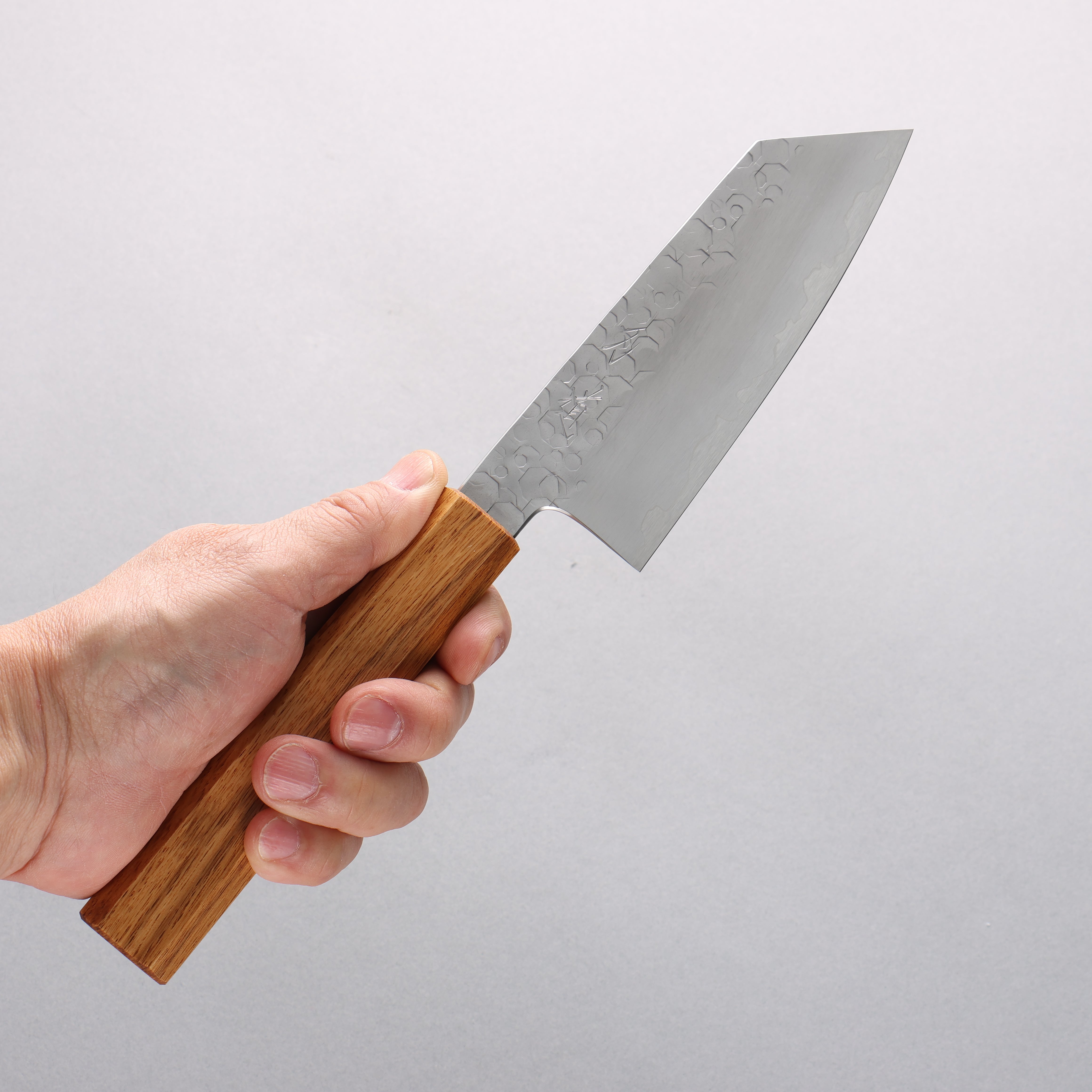 Hado Shiosai SG2 Hammered Small Bunka 135mm Oak Handle - Seisuke Knife
