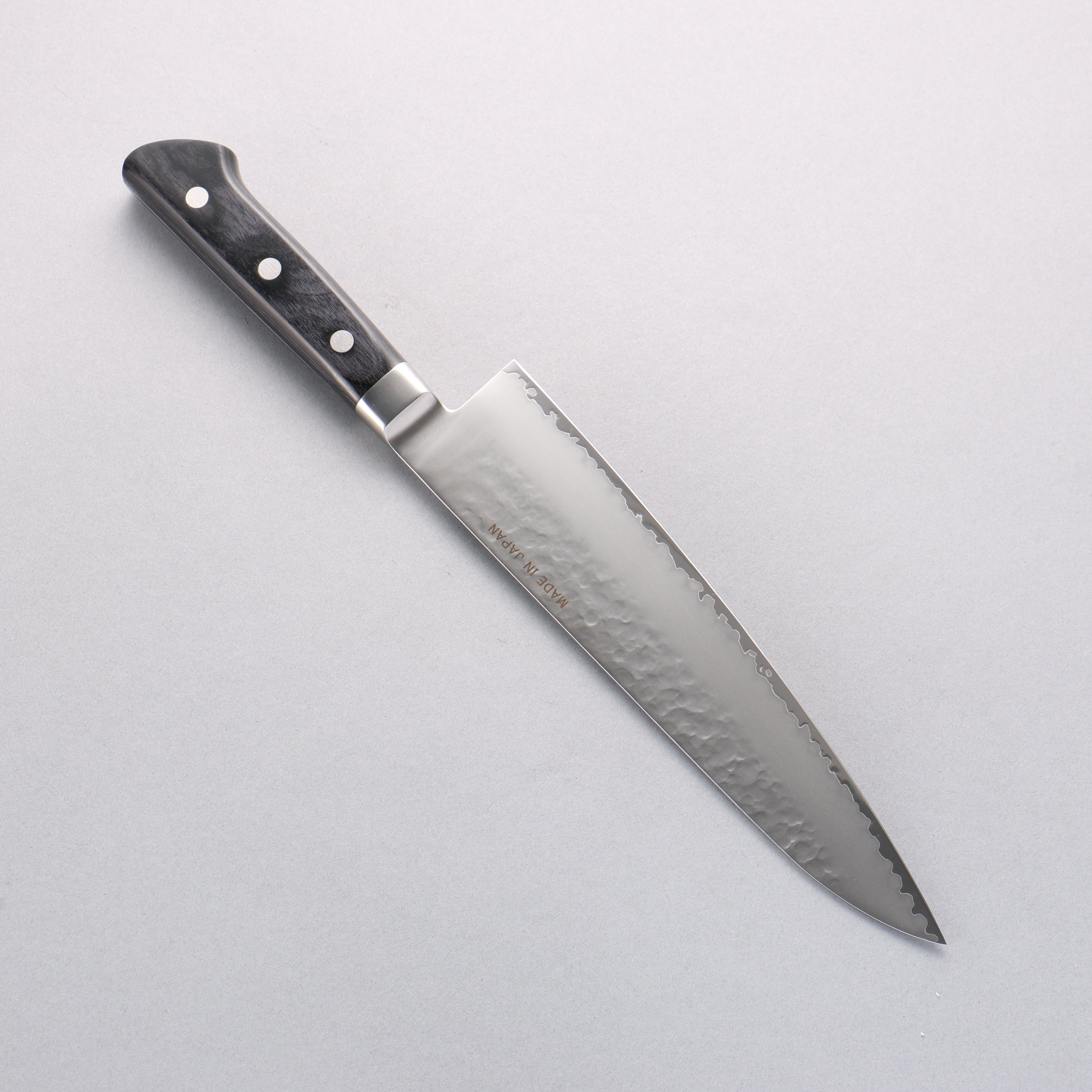 Seisuke VG5 Hammered Kasumitogi Gyuto 210mm Black Pakka wood Handle - Seisuke Knife
