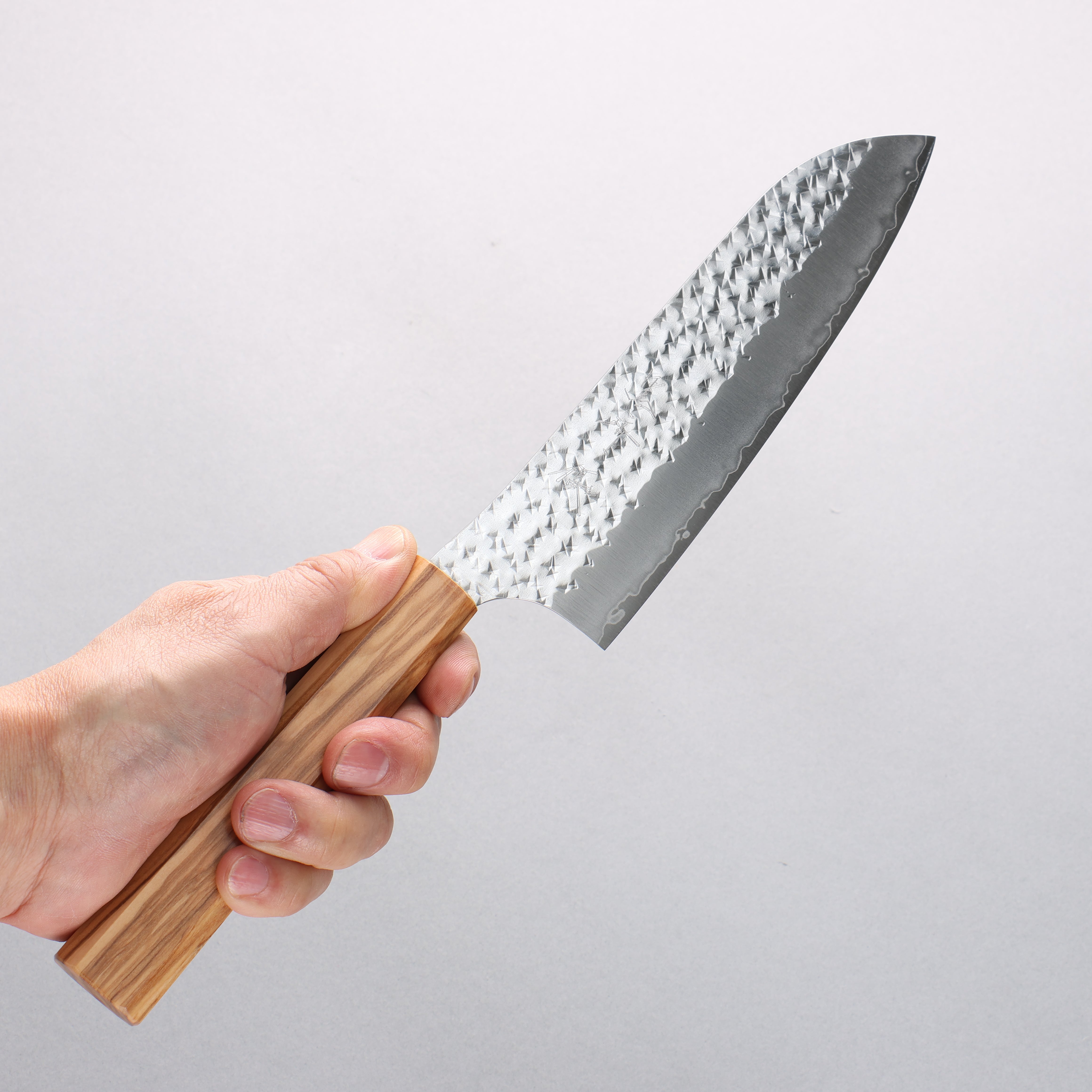 Yu Kurosaki Senko Ryu SG2 Hammered Santoku 170mm Olive tree Handle - Seisuke Knife