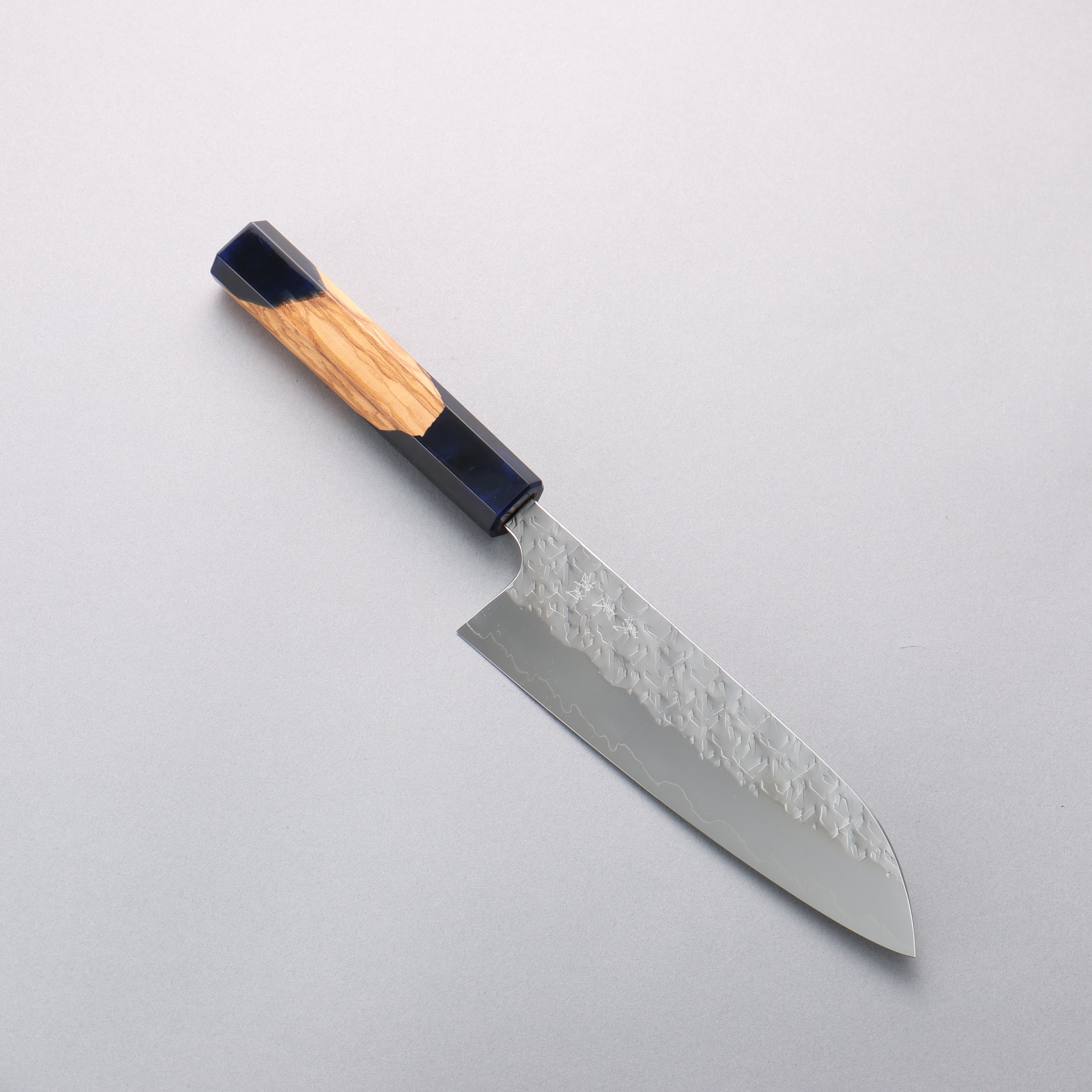 Yoshimi Kato Hyo SG2 Hammered Santoku 170mm Olive Wood & Blue Resin Ha