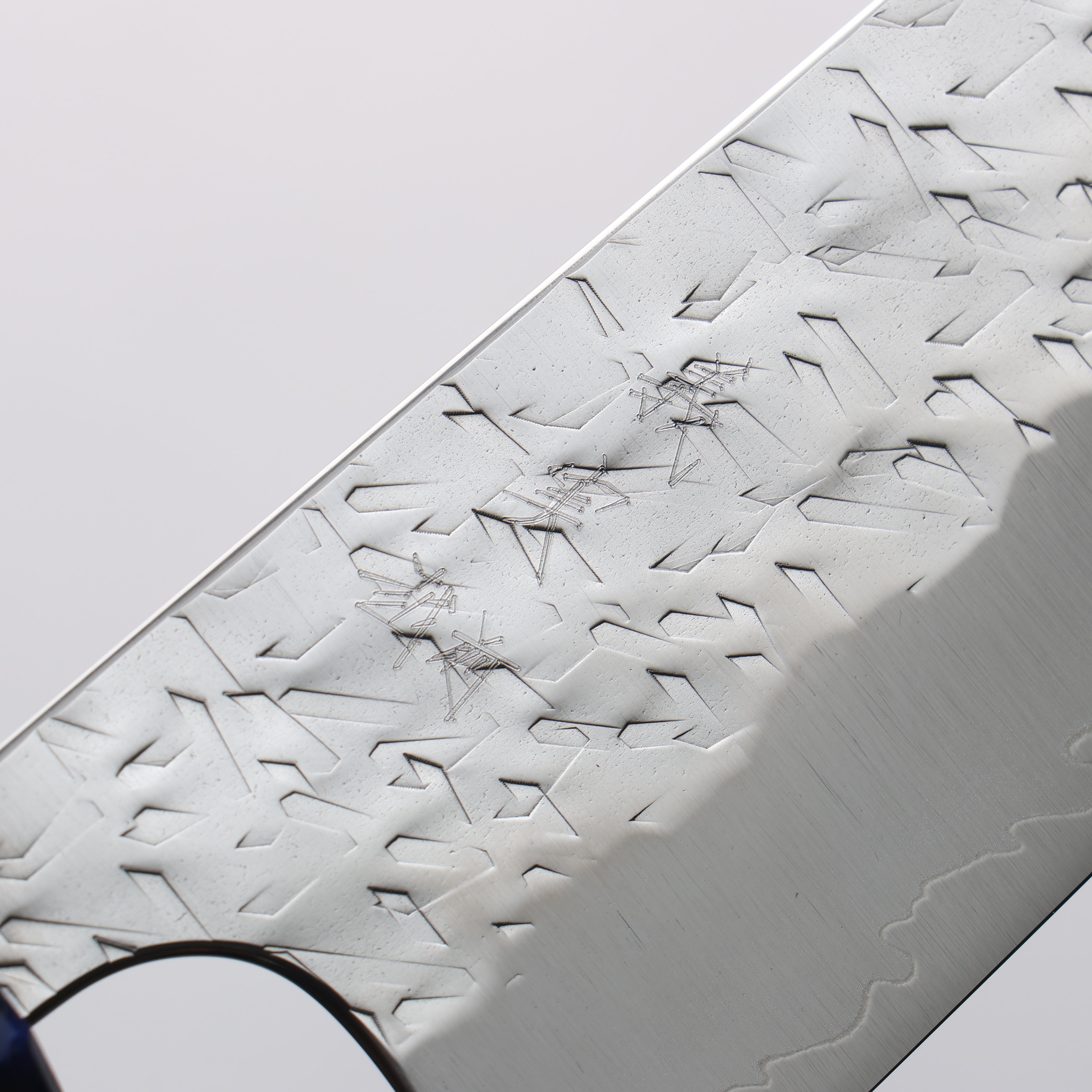 Yoshimi Kato Hyo SG2 Hammered Santoku 170mm Olive Wood & Blue Resin Handle - Seisuke Knife