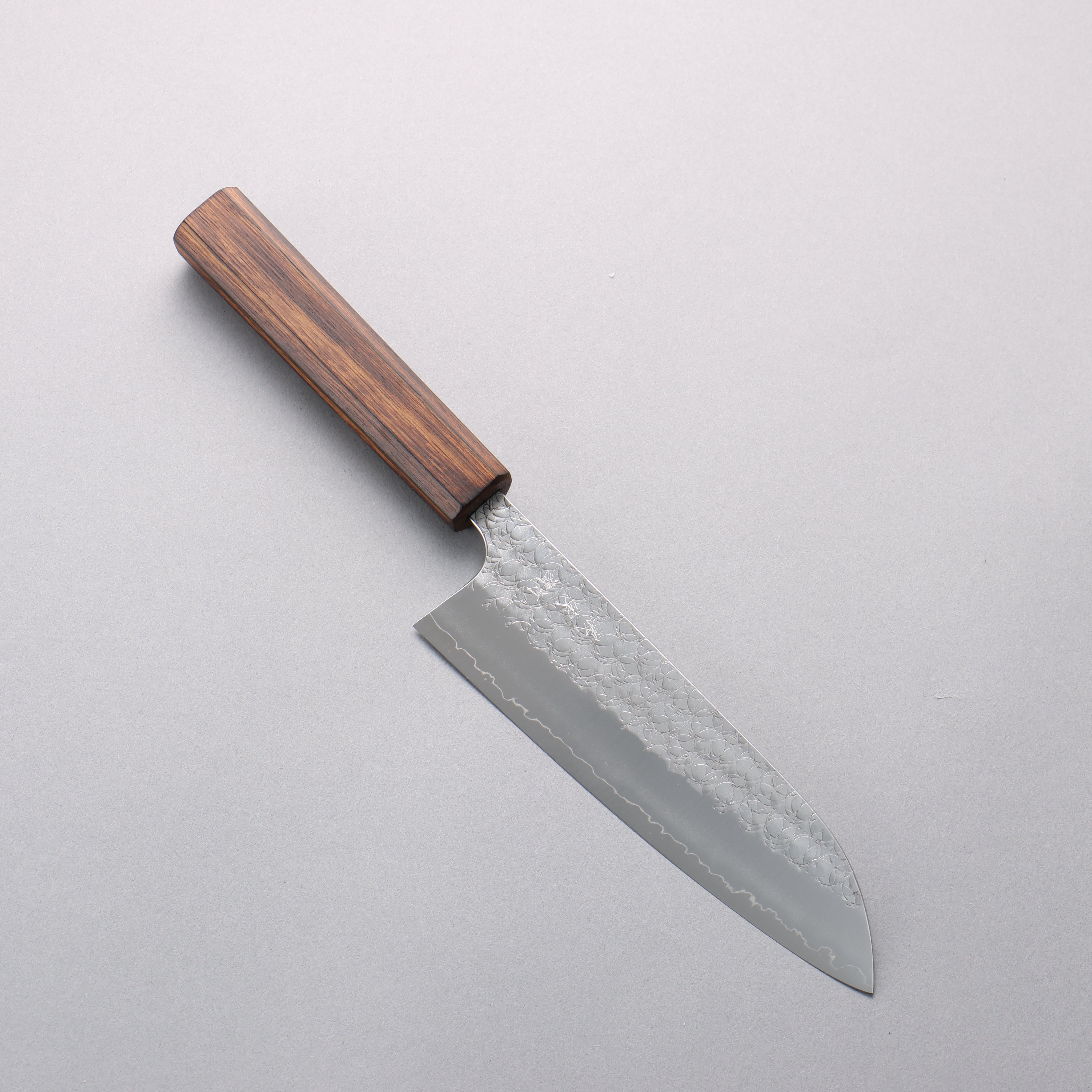 Yoshimi Kato Minamo SG2 Hammered Santoku 170mm Burnt Oak (Lacquered) Handle - Seisuke Knife