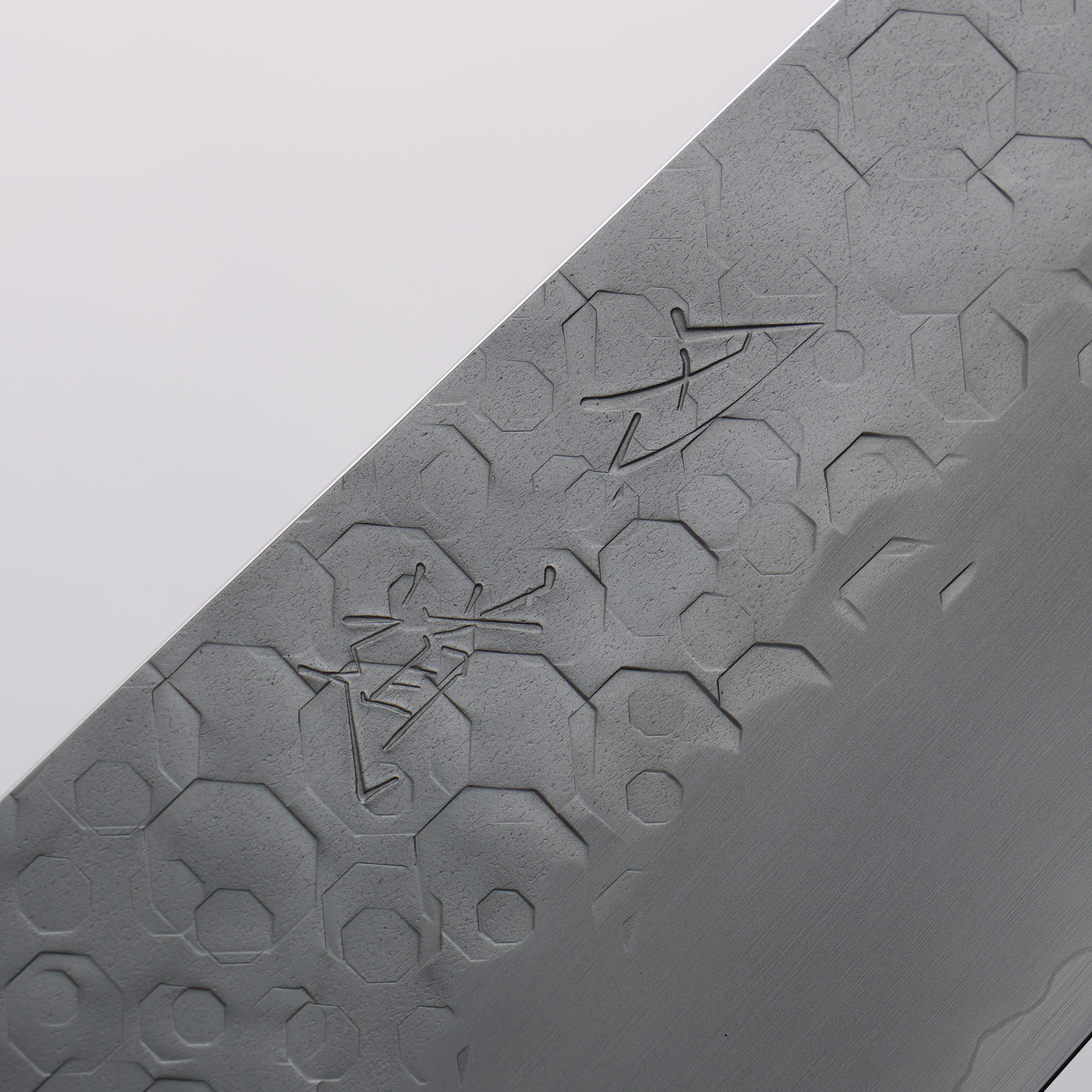 Hado Shiosai SG2 Hammered Bunka 180mm Oak Handle - Seisuke Knife