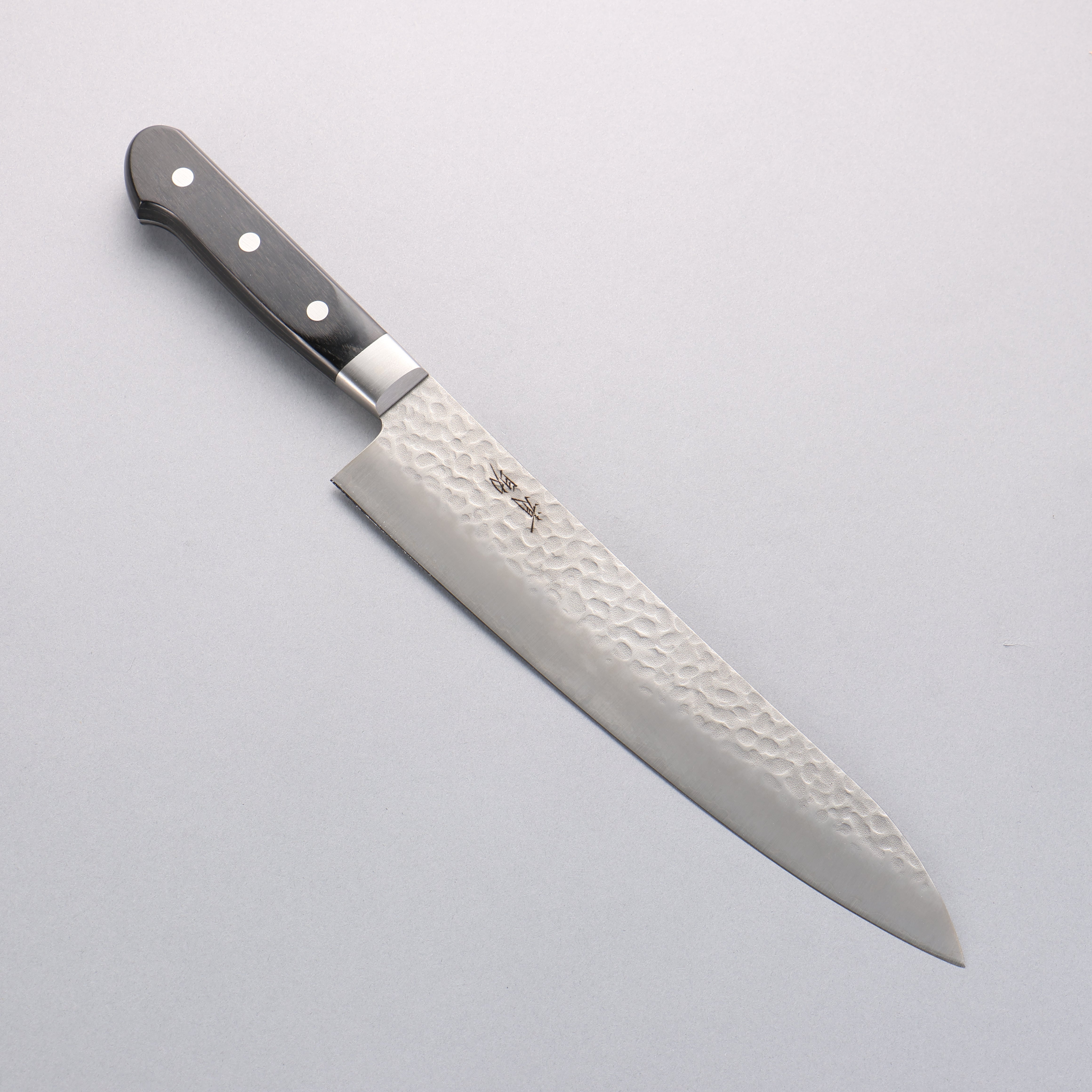 Seisuke AUS8 Hammered Gyuto 240mm Black Pakkawood Handle - Seisuke Knife