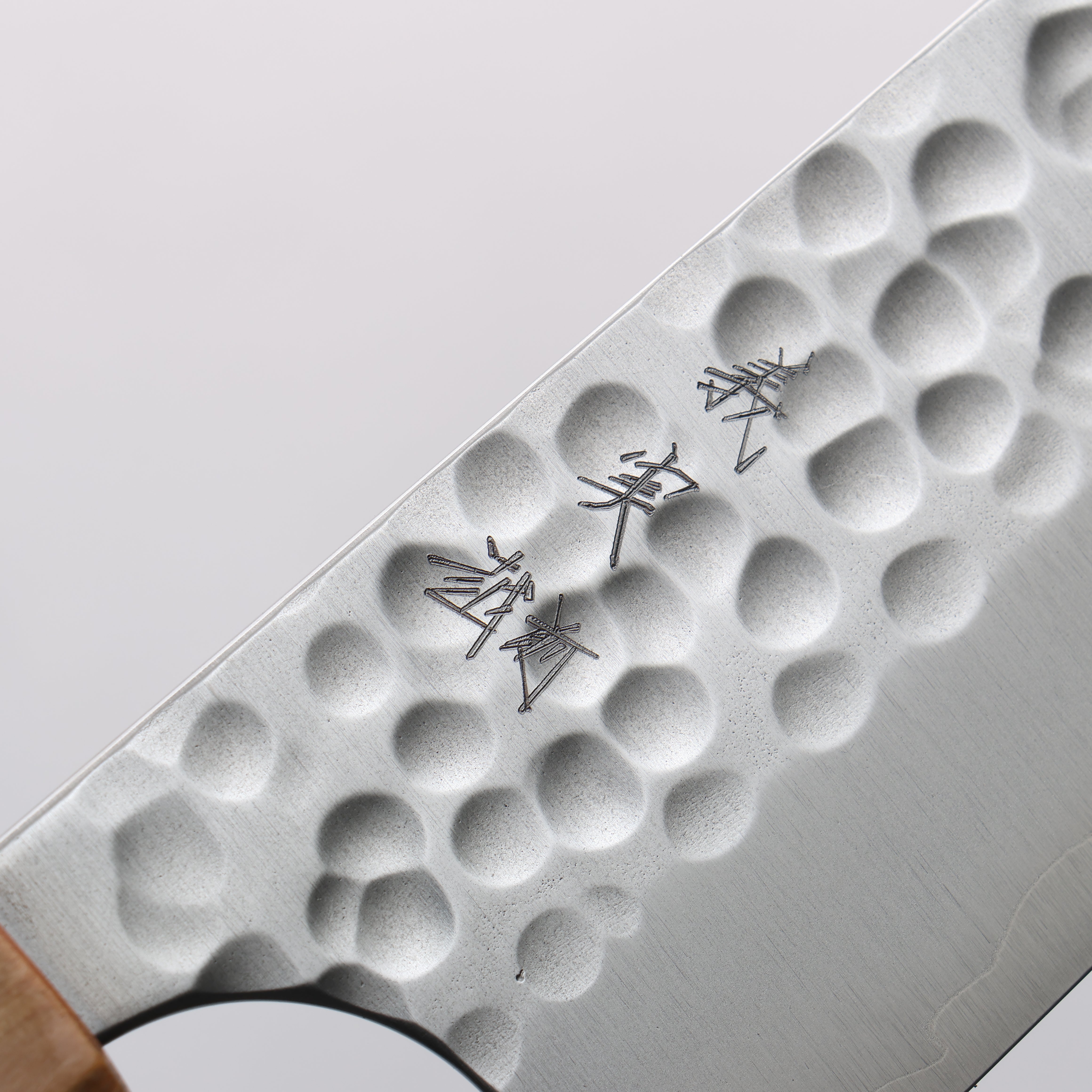 Yoshimi Kato Silver Steel No.3 Maru Hammered Kiritsuke Gyuto 240mm Honduras Rosewood & White Wood Handle - Seisuke Knife
