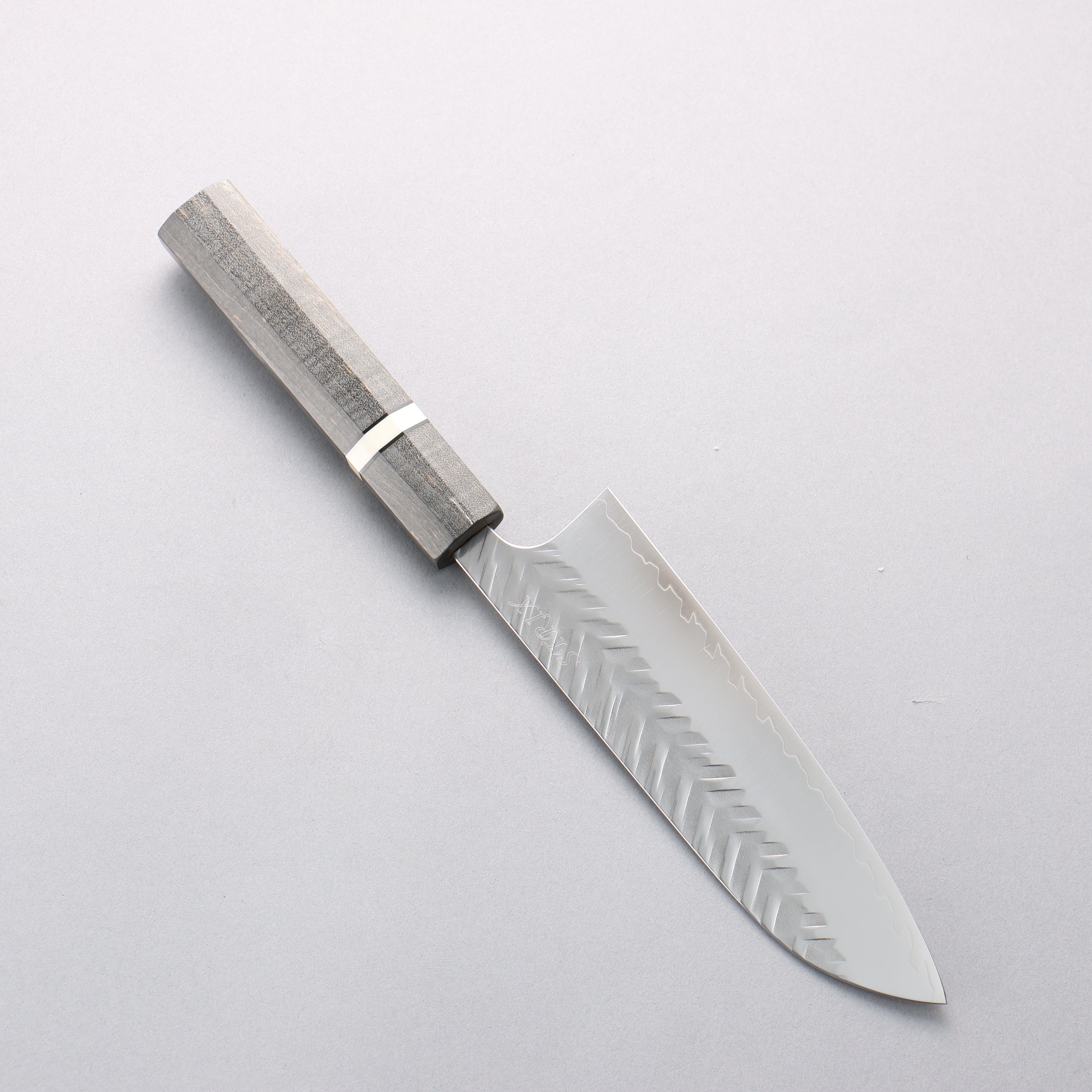 Yoshimi Kato SPG STRIX Hammered (V) Santoku 170mm Gray Stabilized Wood (White Ring) Handle - Seisuke Knife