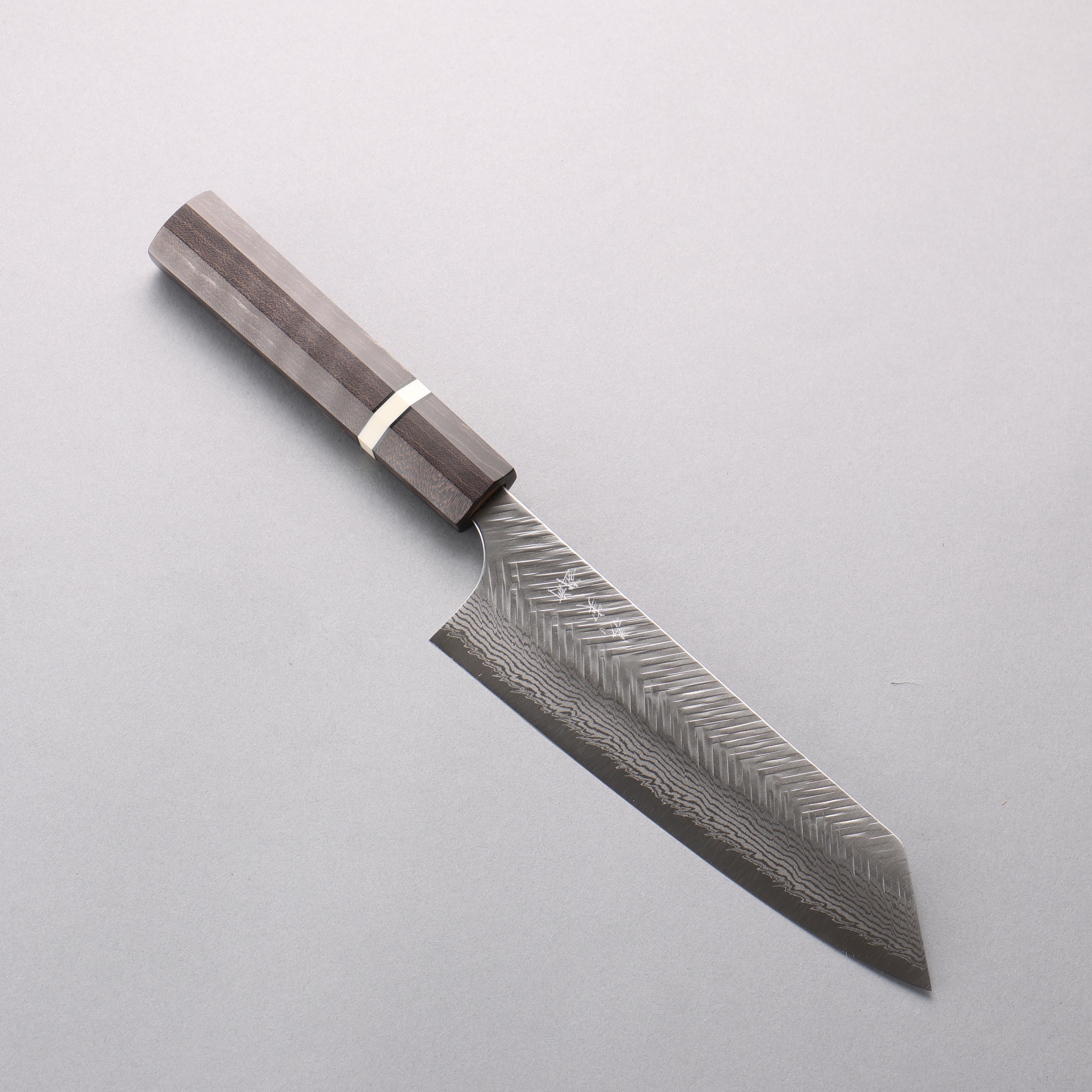 Yoshimi Kato VG10 Damascus Hammered (Narrow V) Bunka 170mm Gray Stabilized Wood (White Ring) Handle - Seisuke Knife