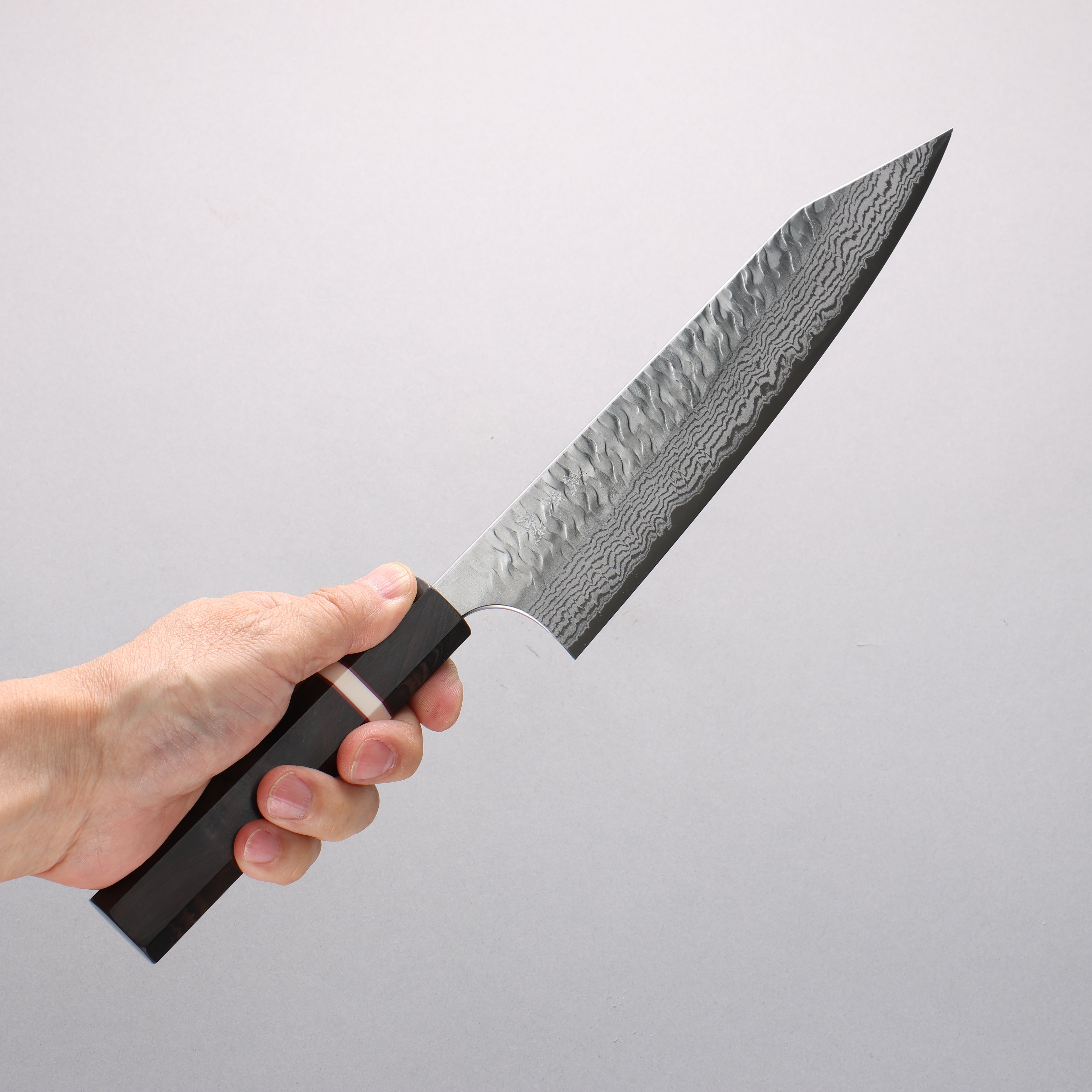 Yoshimi Kato Nami VG-XEOS Hammered Damascus Kiritsuke Gyuto 210mm Ebony (White Ring) Handle - Seisuke Knife