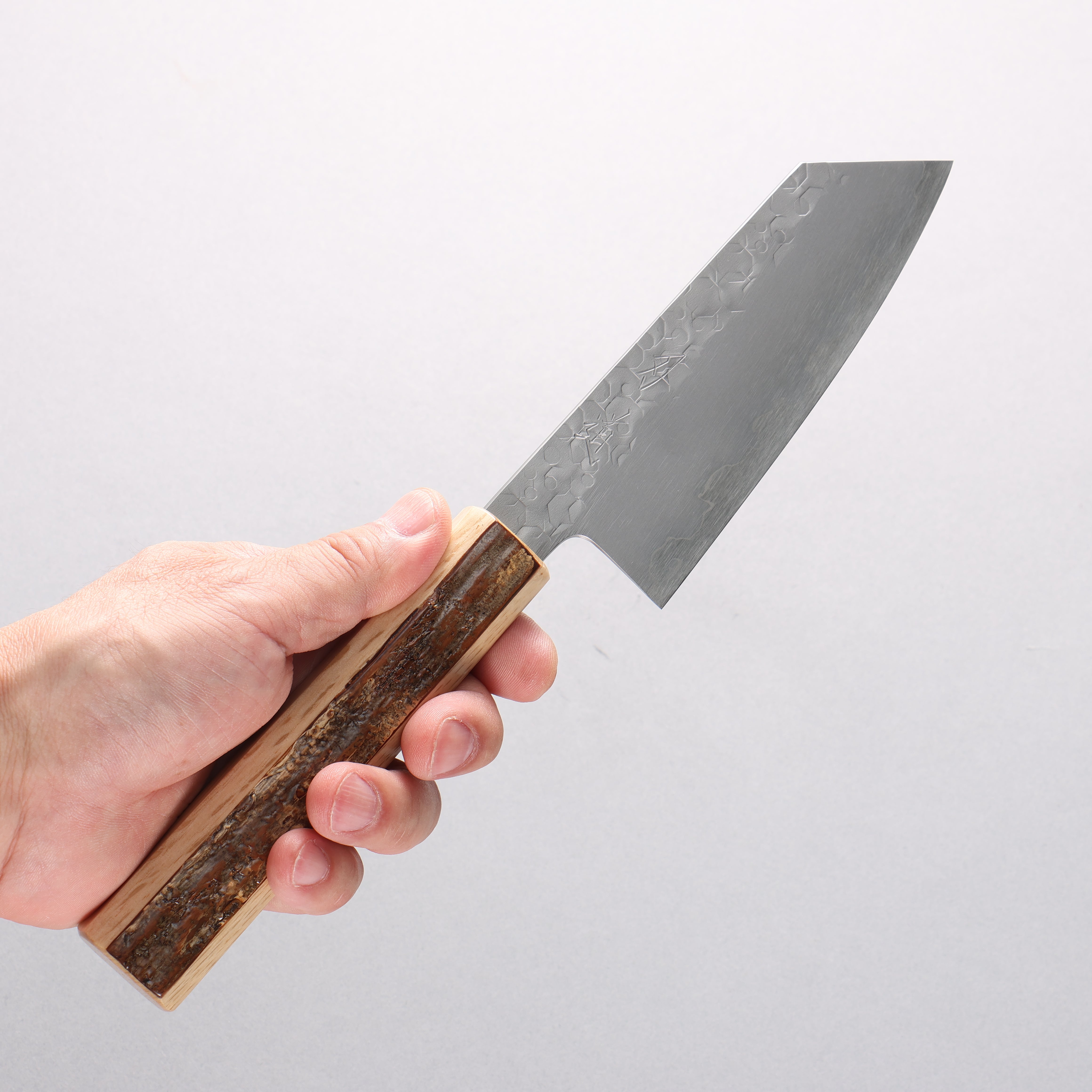 Hado Shiosai SG2 Hammered Small Bunka 135mm Cherry Wood & Bark Handle - Seisuke Knife