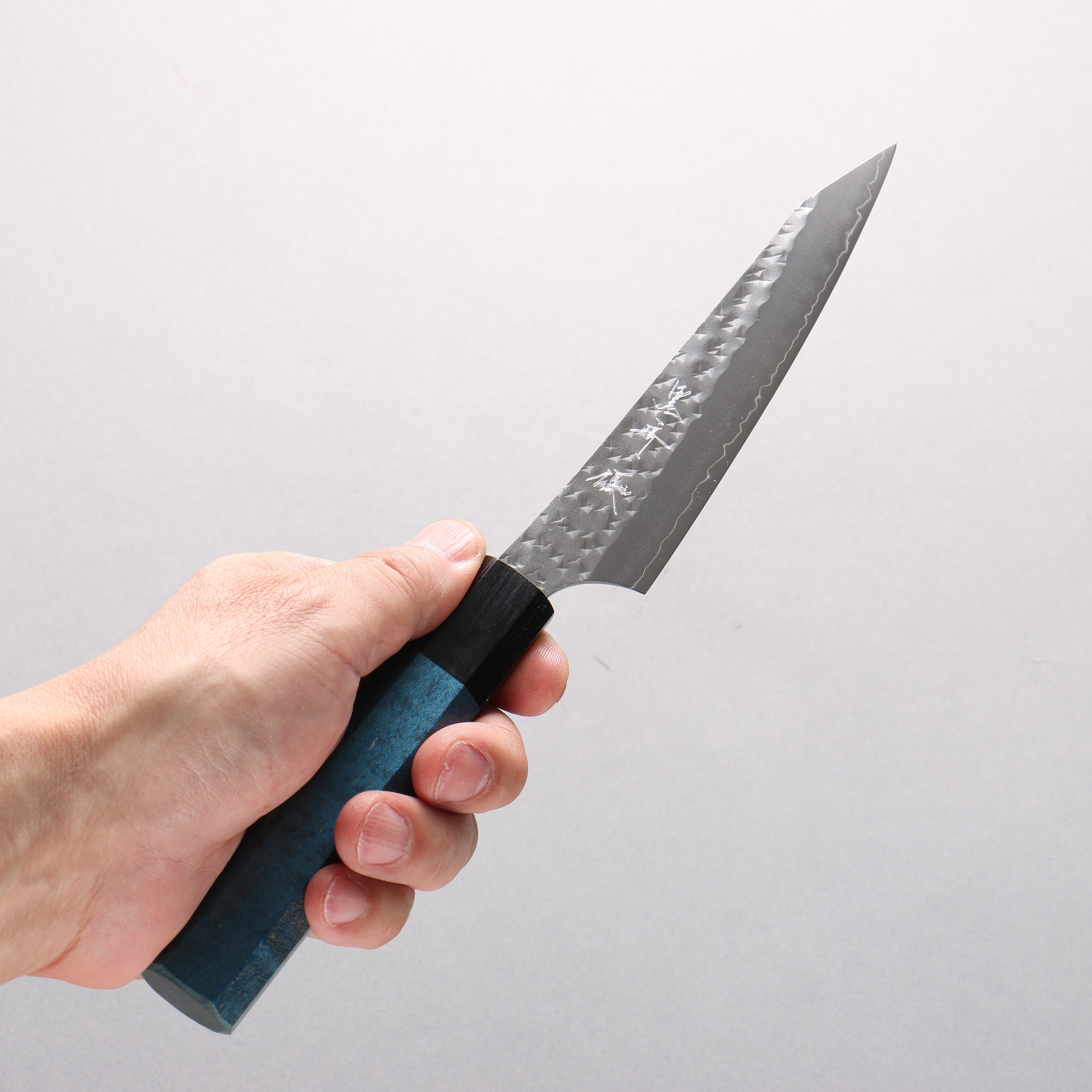 Yu Kurosaki Senko Ei SG2 Hammered Petty-Utility 130mm Blue Stabilized Wood Handle - Seisuke Knife