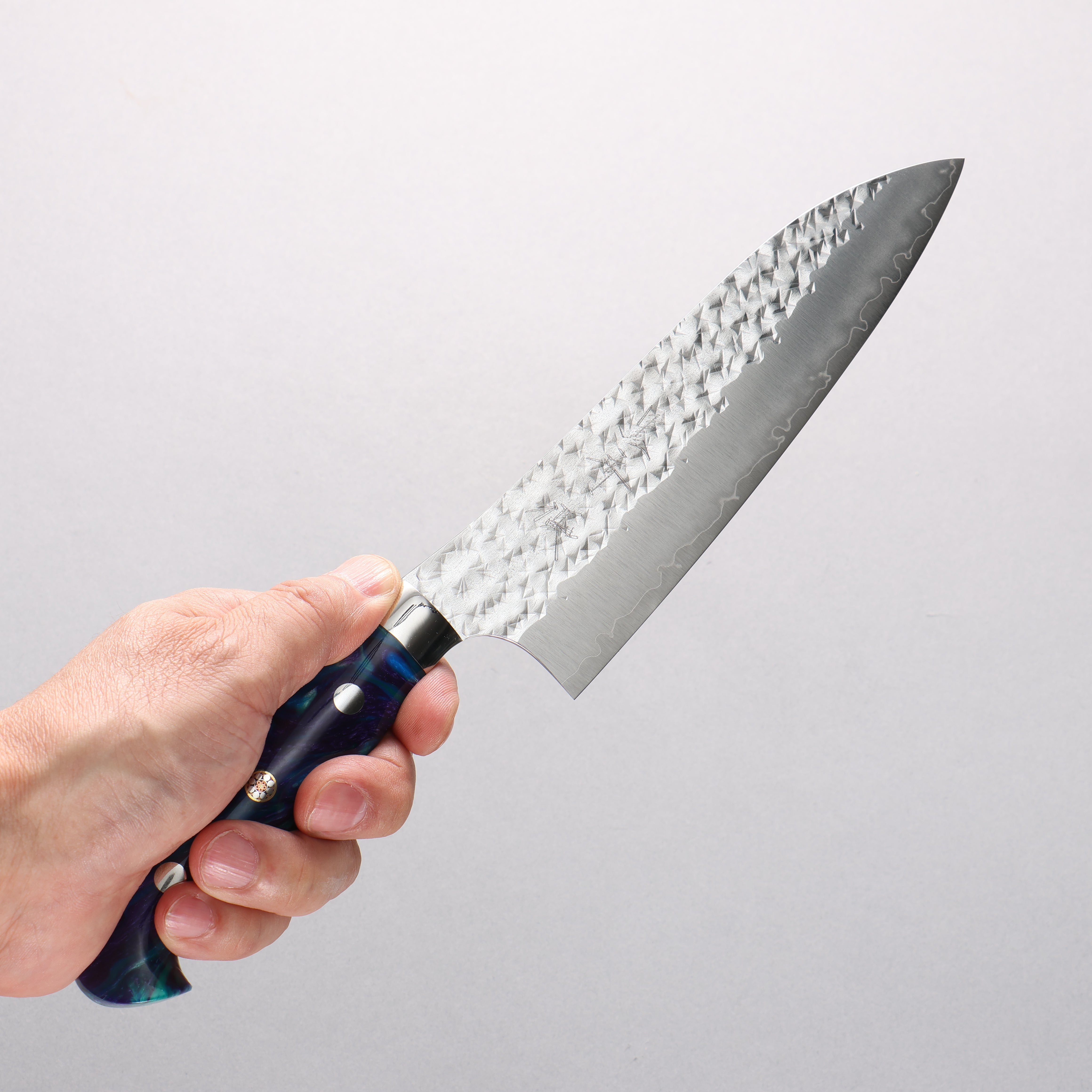 Yu Kurosaki Senko Ryu SG2 Hammered Santoku 170mm Blue Purple Acrylic Handle - Seisuke Knife