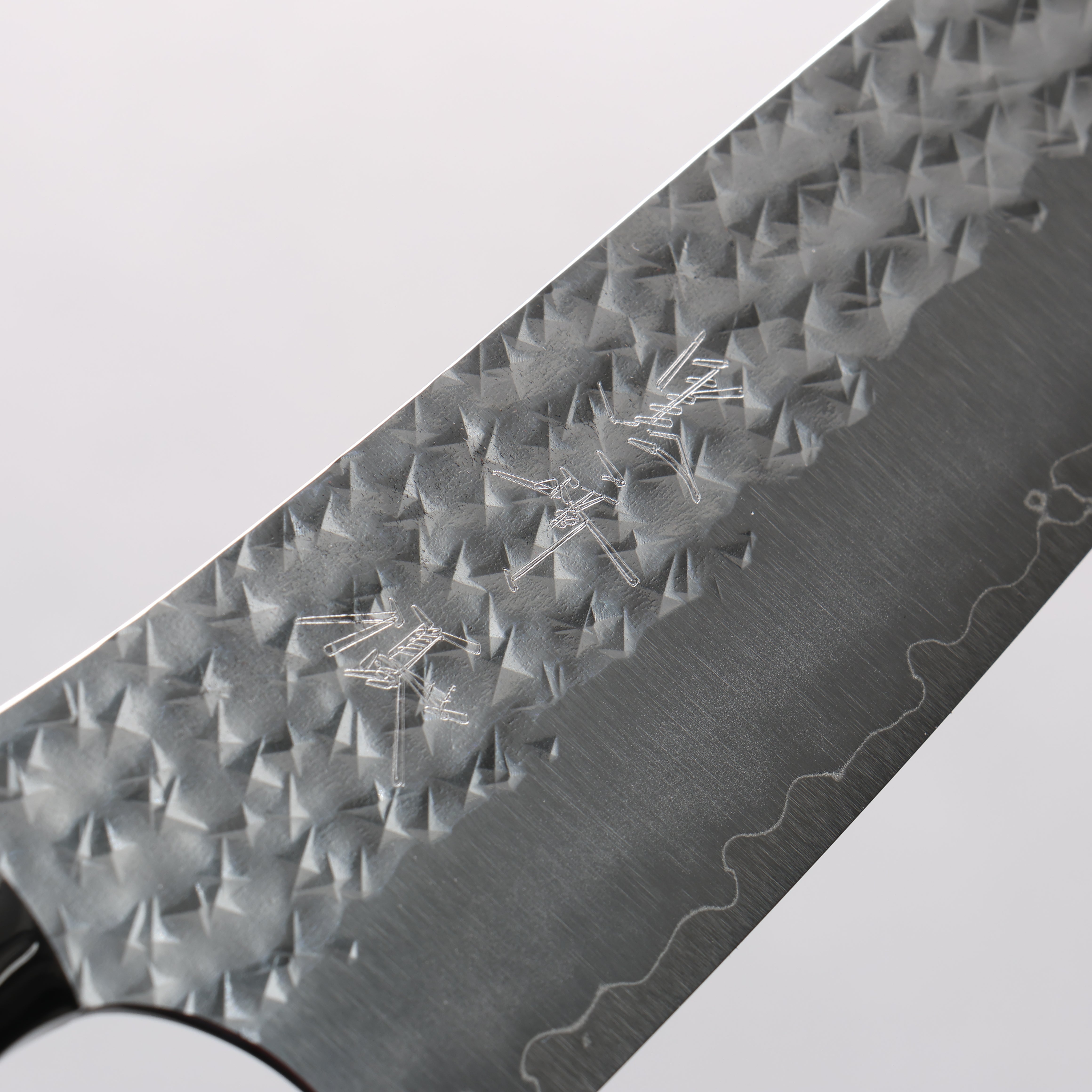 Yu Kurosaki Senko Ryu SG2 Hammered Santoku 170mm Green and Wood Pattern Acrylic Handle - Seisuke Knife