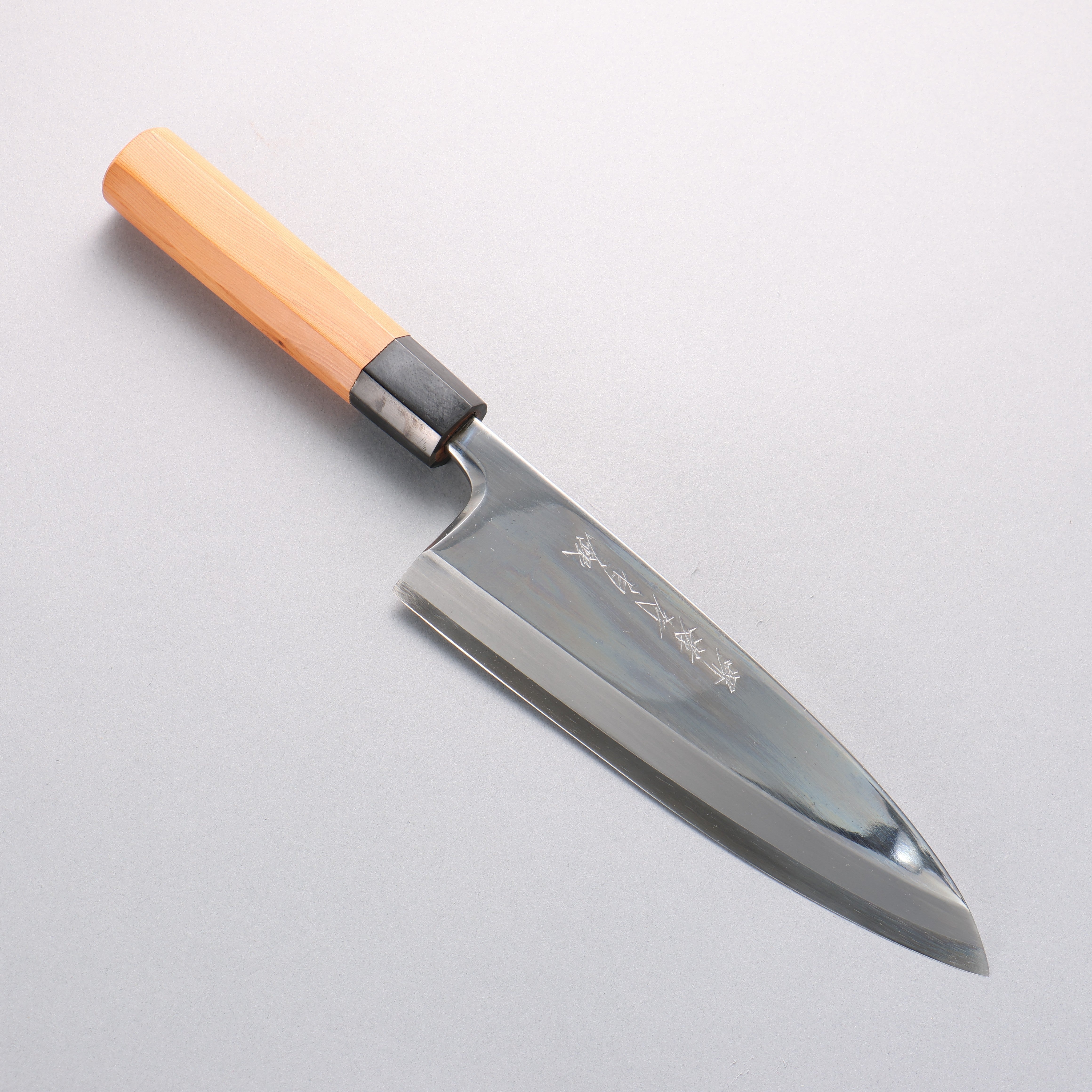 Sakai Takayuki Hakugin INOX Mirrored Finish Deba 210mm Yew tree Handle - Seisuke Knife
