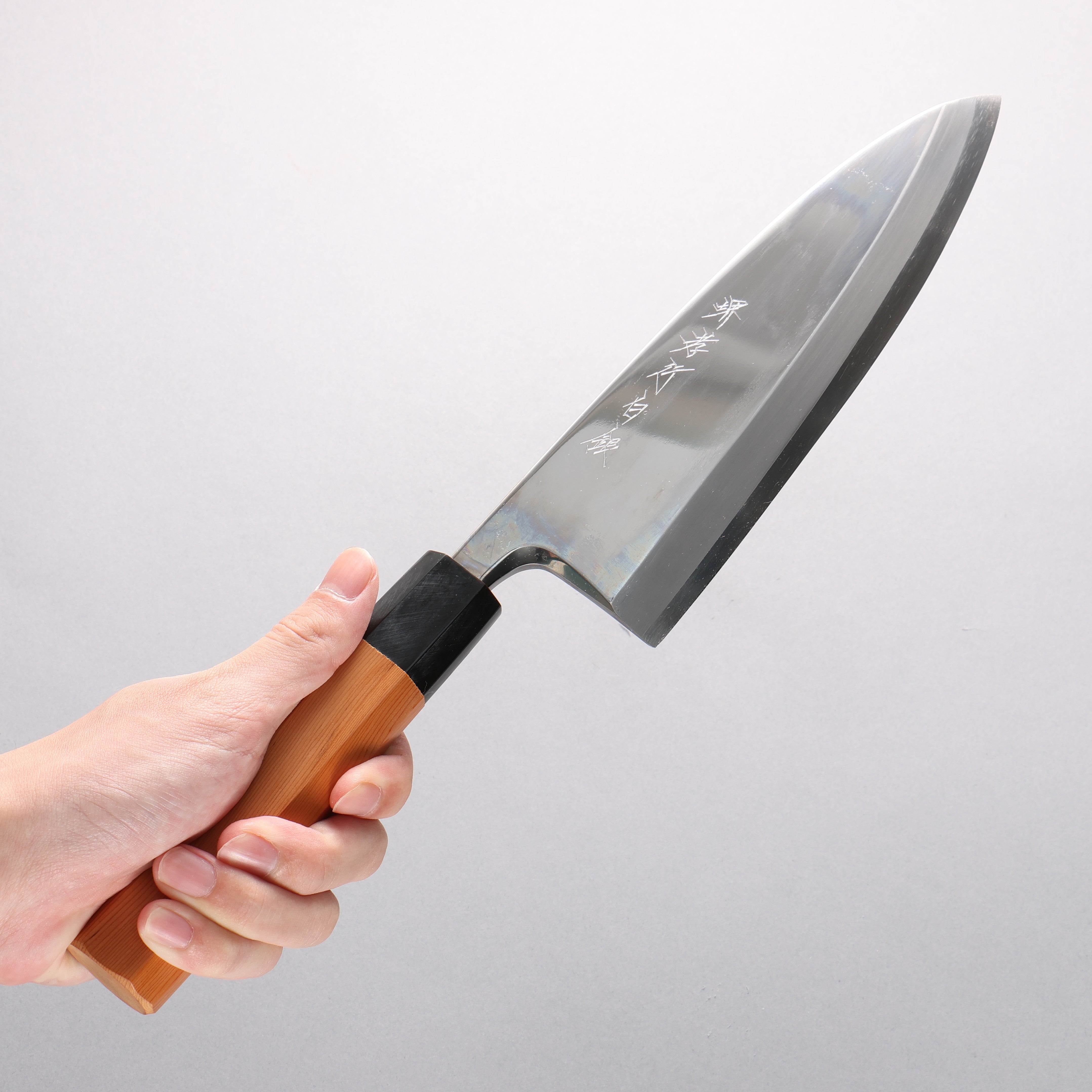 Sakai Takayuki Hakugin INOX Mirrored Finish Deba 210mm Yew tree Handle - Seisuke Knife