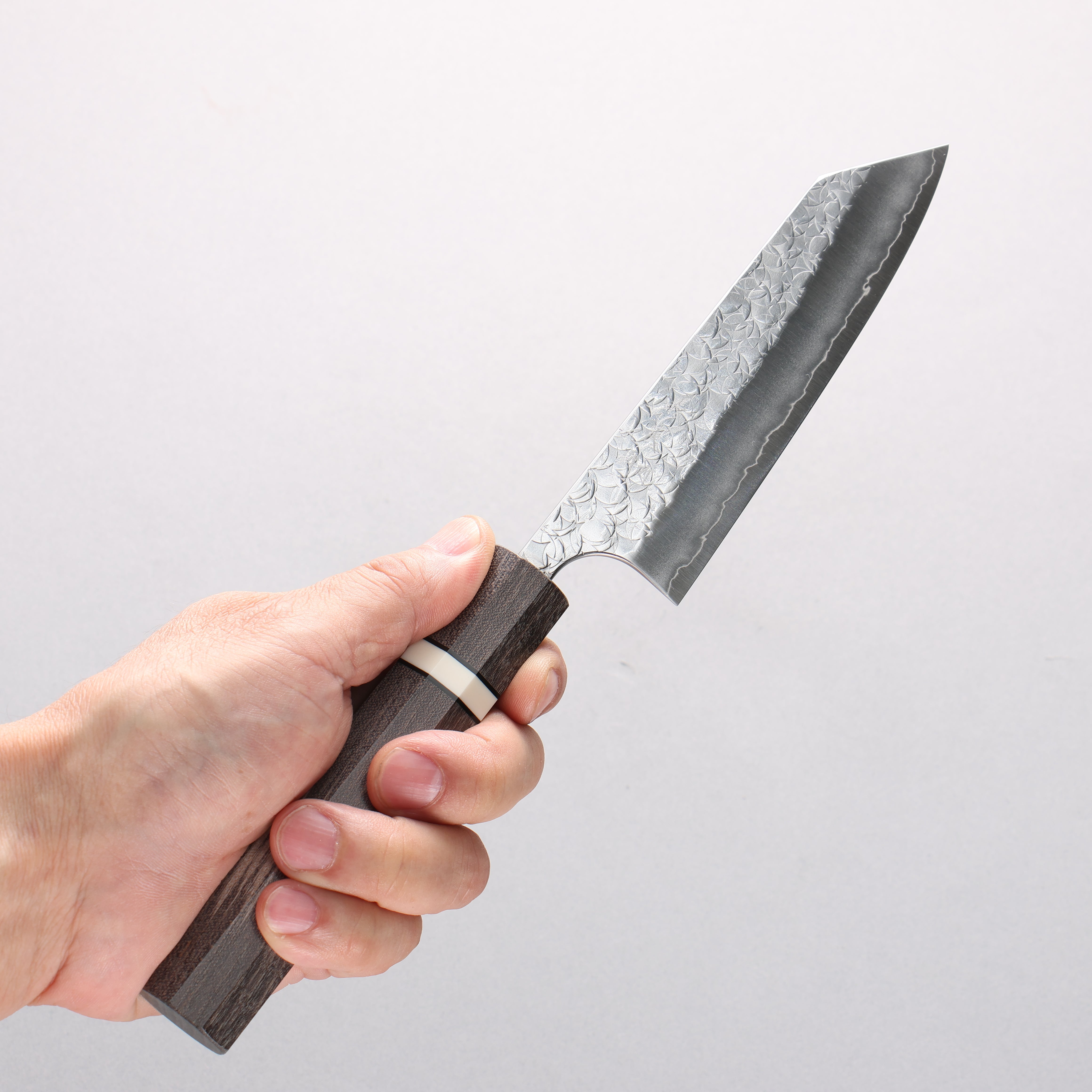 Yoshimi Kato Minamo SG2 Hammered Small Bunka 130mm Gray Stabilized Wood (White Ring) Handle - Seisuke Knife