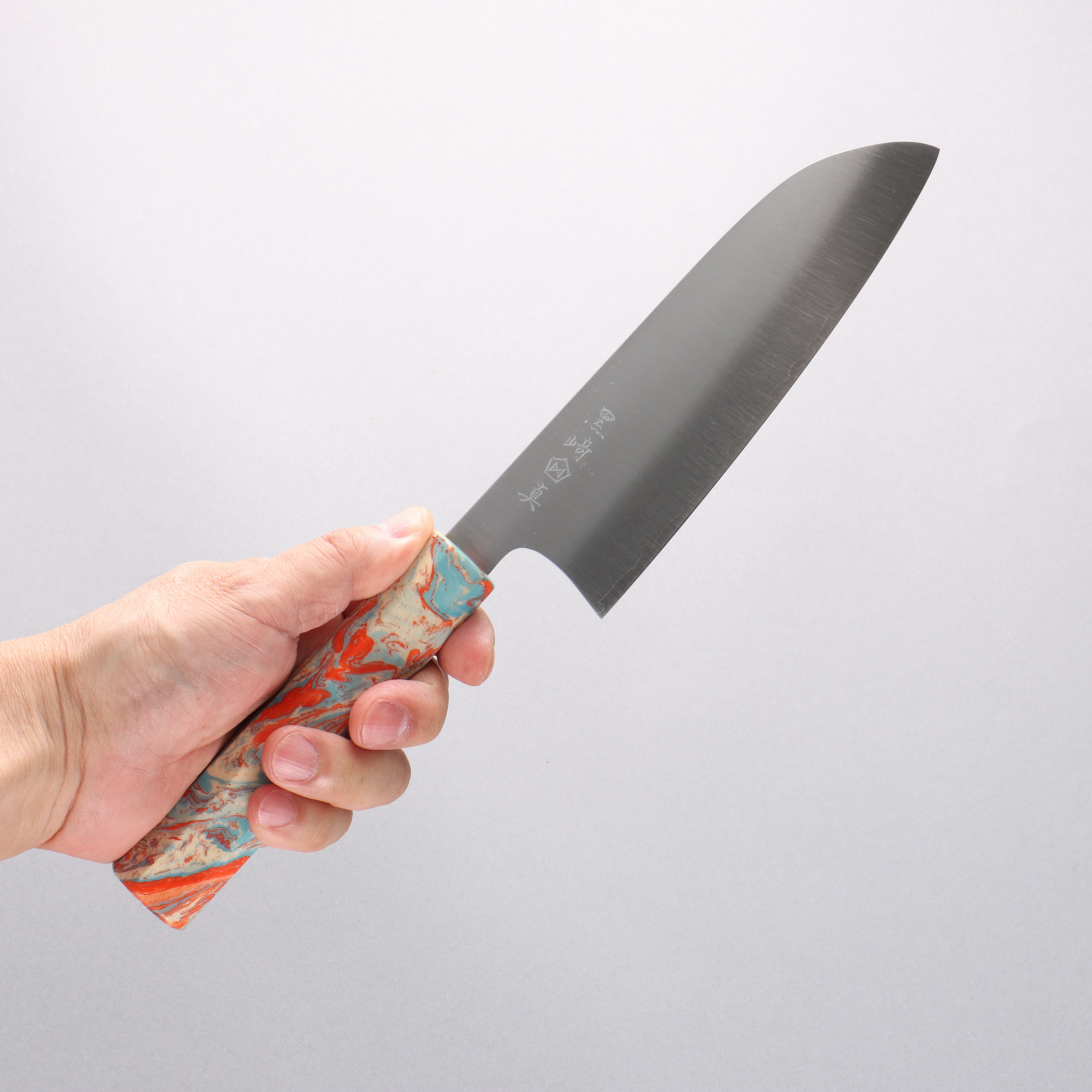 Makoto Kurosaki SG2 Migaki Santoku 165mm Lacquered Red & Blue Marble Handle - Seisuke Knife