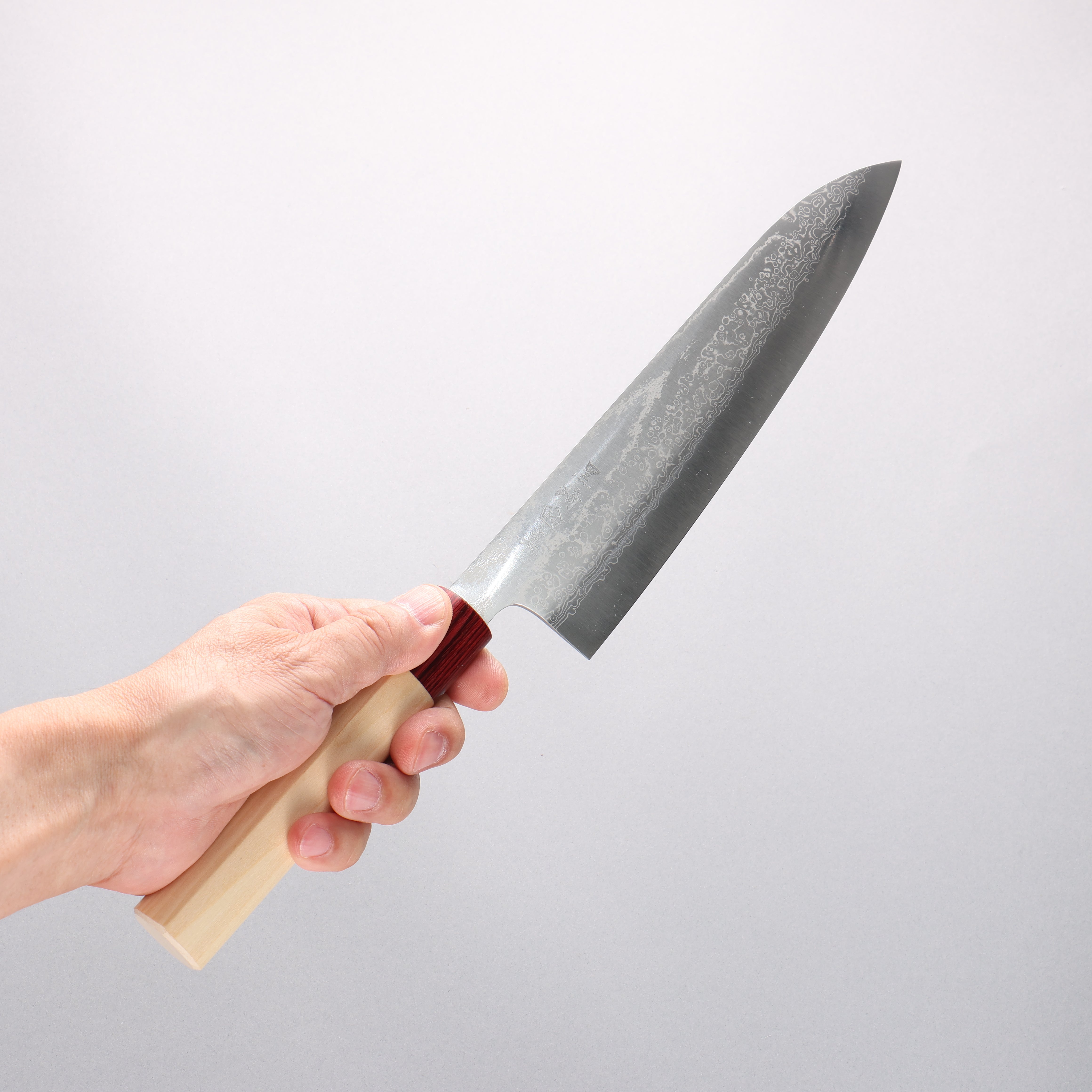 Makoto Kurosaki VG10w Damascus Gyuto 210mm Magnolia Handle - Seisuke Knife