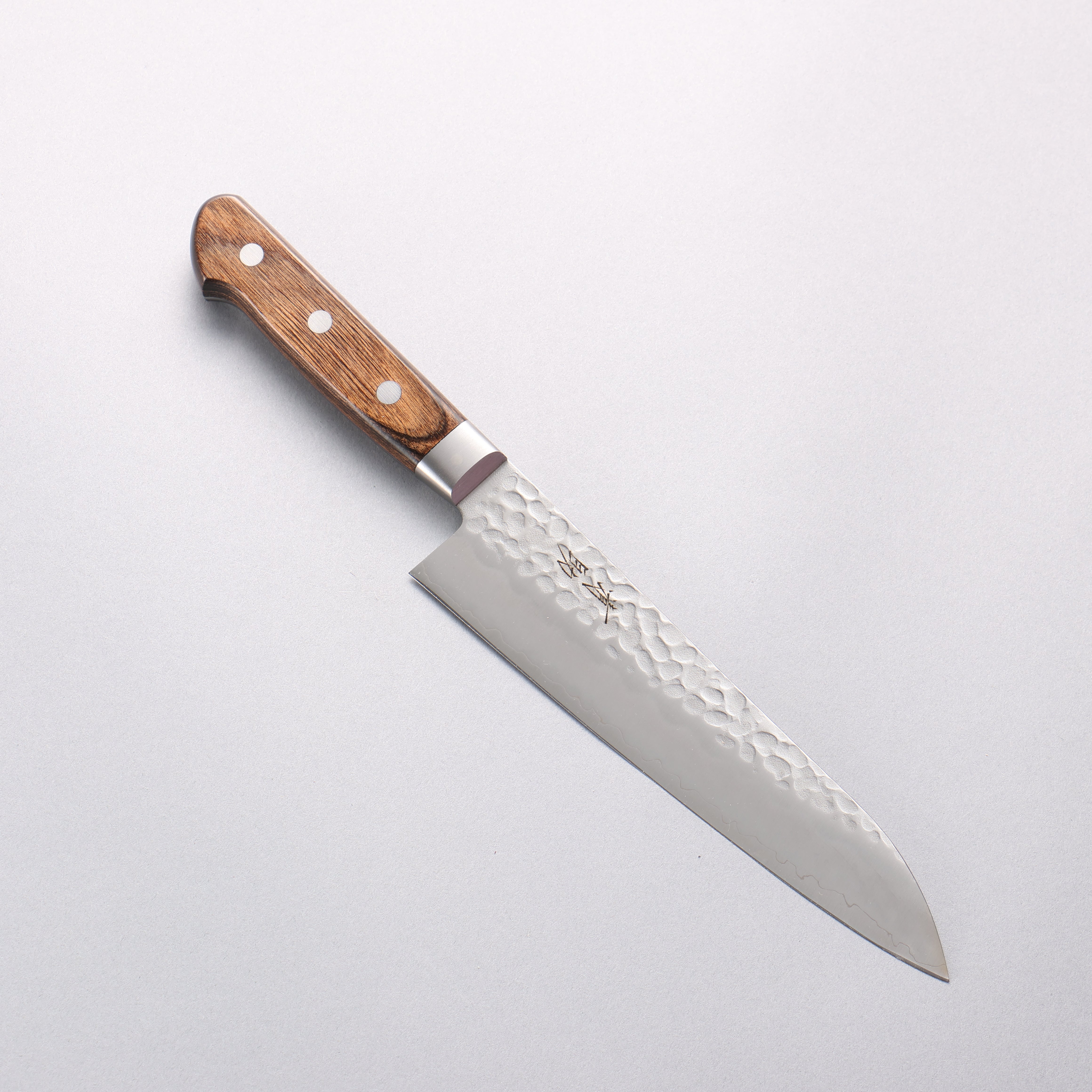 Seisuke AUS8 Hammered Gyuto 180mm Brown Pakkawood Handle - Seisuke Knife