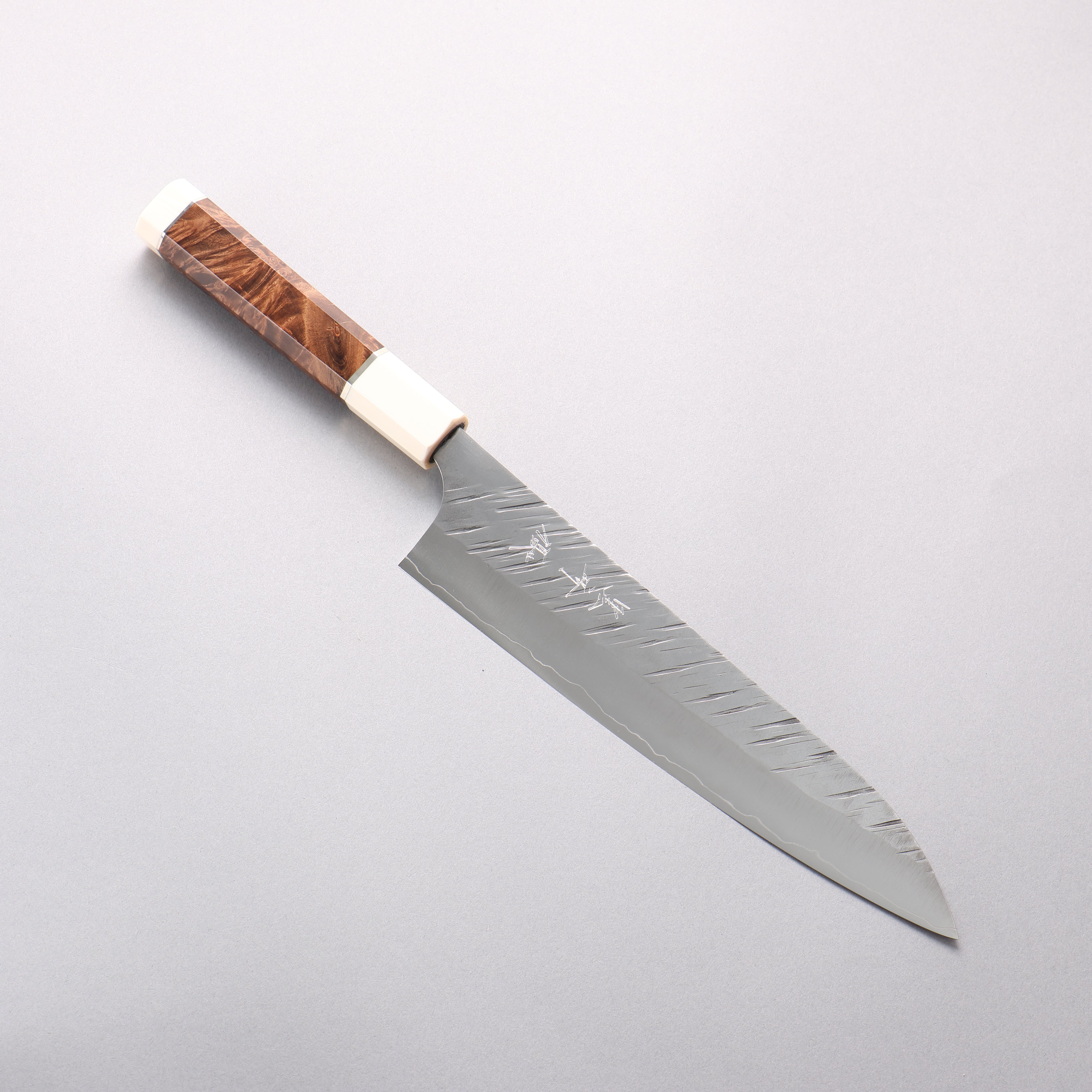 Yu Kurosaki Fujin SG2 Hammered Gyuto 210mm Chinese Quince Burl (White Ferrule and End Cap) Handle - Seisuke Knife