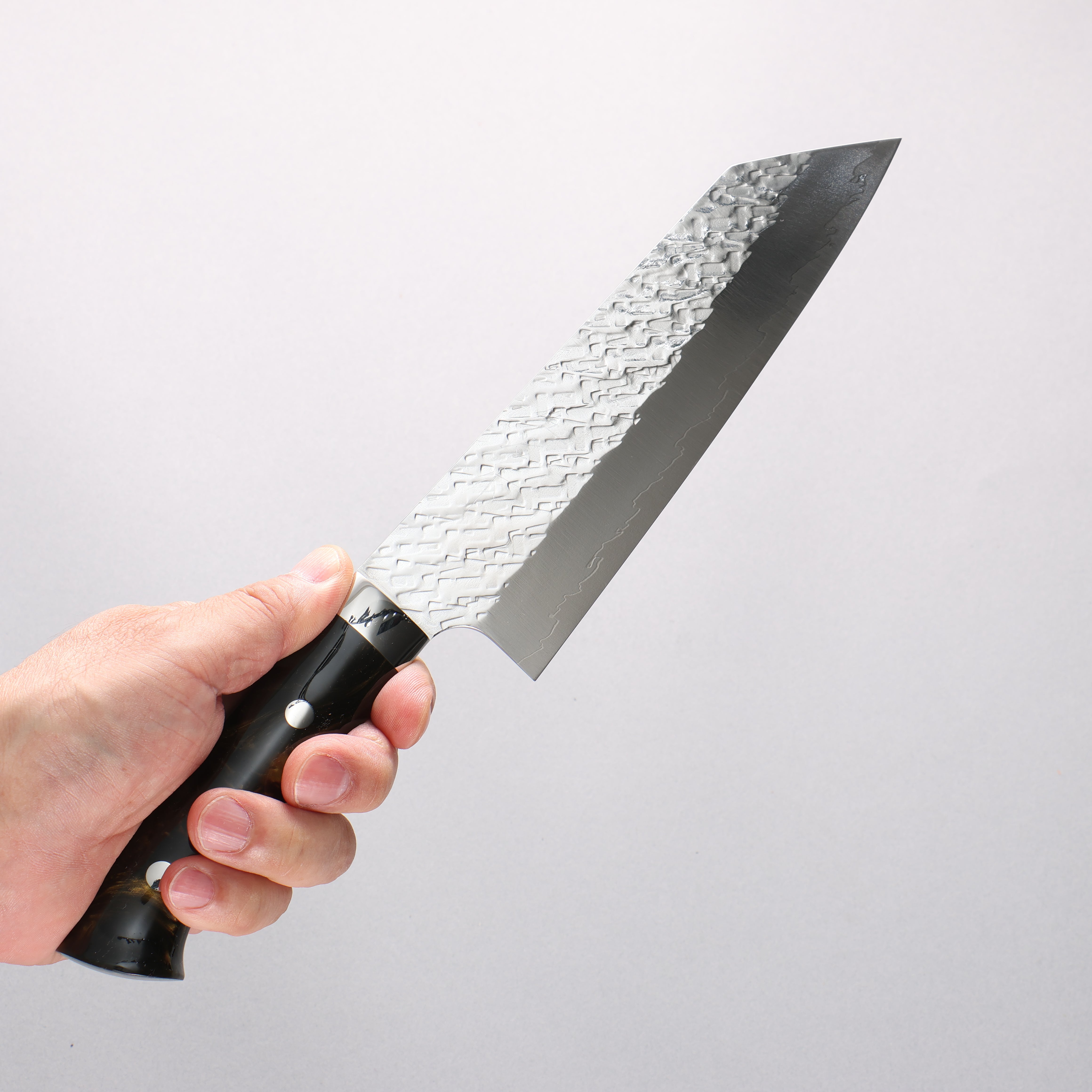 Takeshi Saji SPG STRIX Hammered Migaki Finished Bunka 180mm Black Gold Acrylic Handle - Seisuke Knife