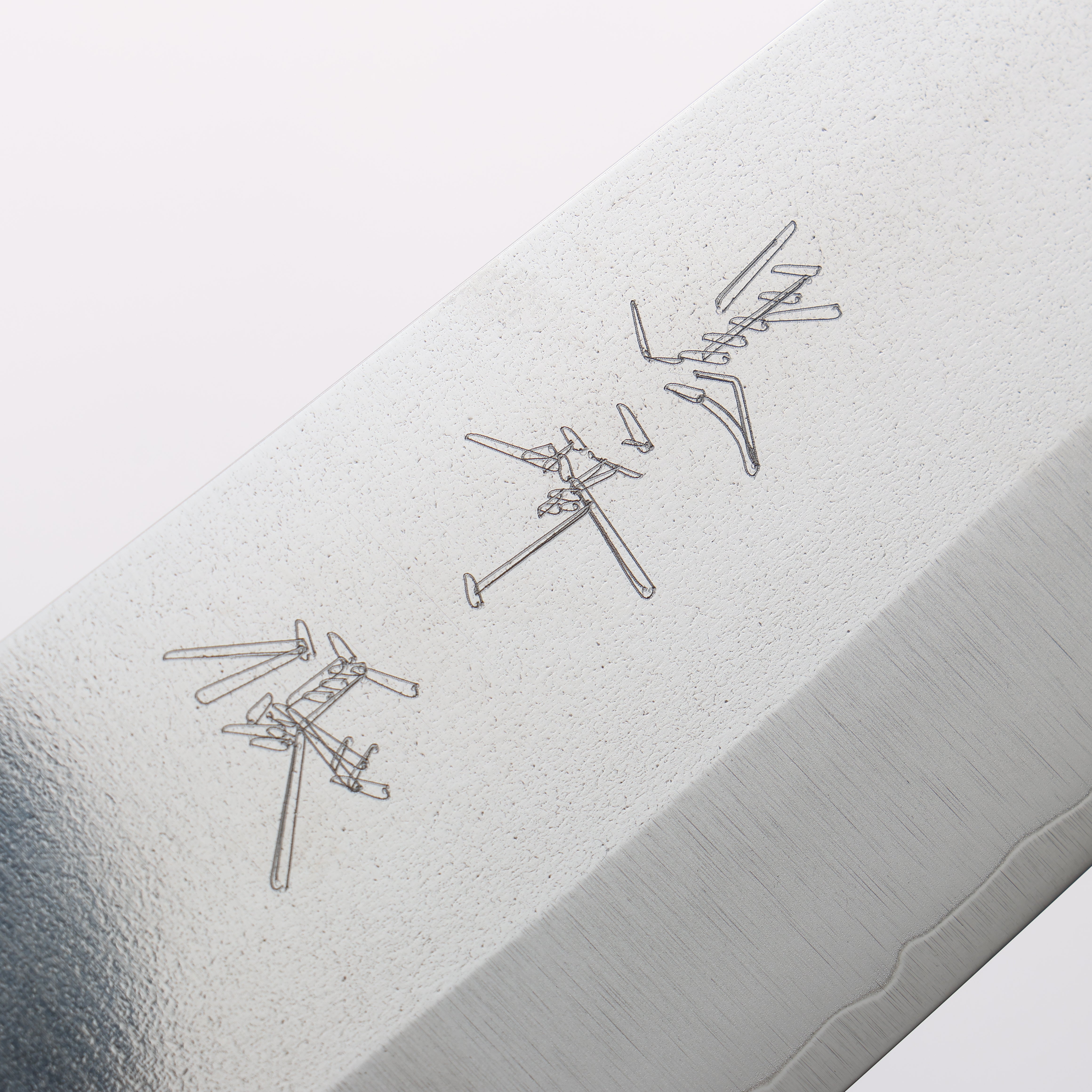 Yu Kurosaki New Gekko VG-XEOS Santoku 170mm Sandalwood (ferrule:Acryli