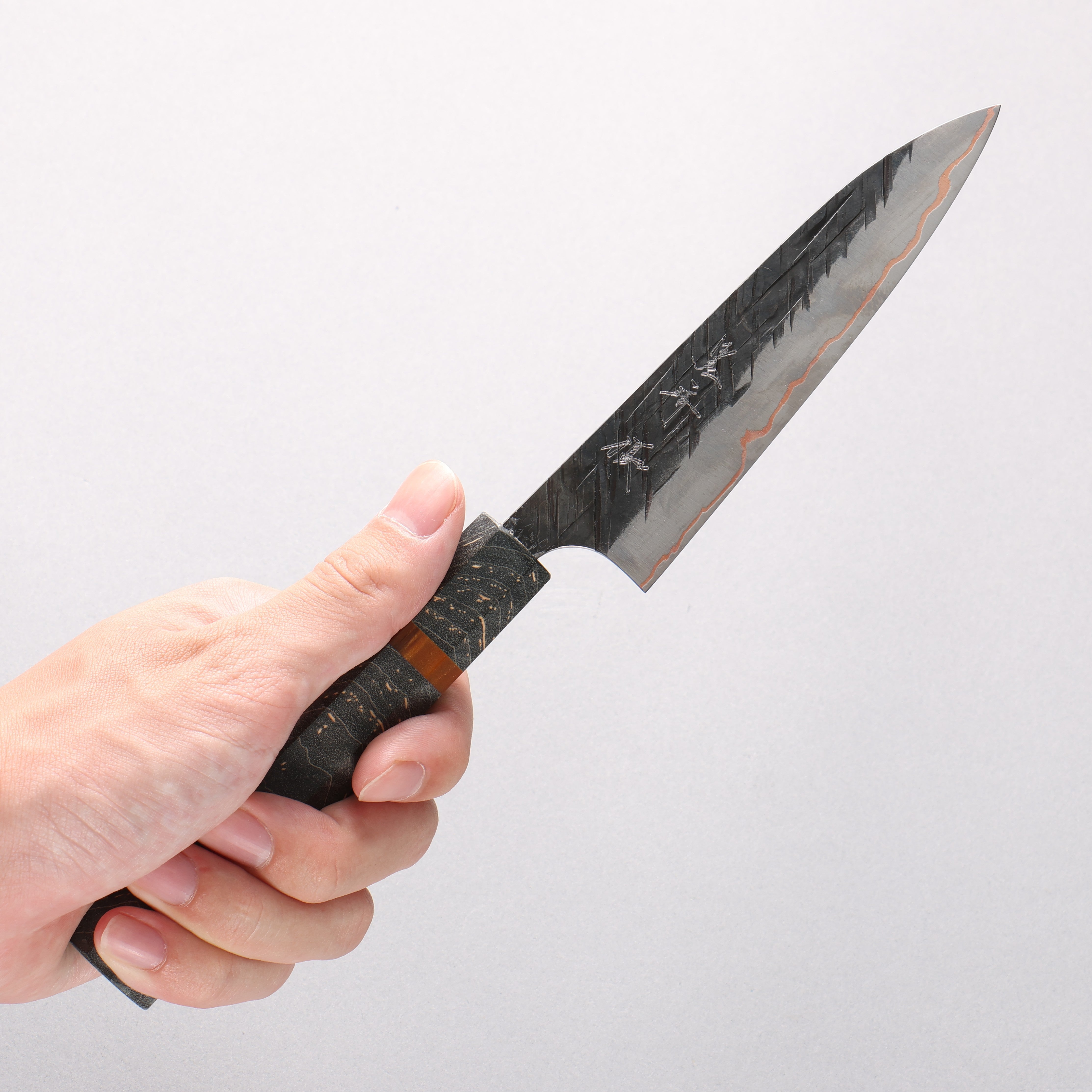 Yu Kurosaki Raijin V-Toku2 Hammered Black Finished Petty-Utility 120mm Stabilized wood (With Acrylic Ring) Handle - Seisuke Knife