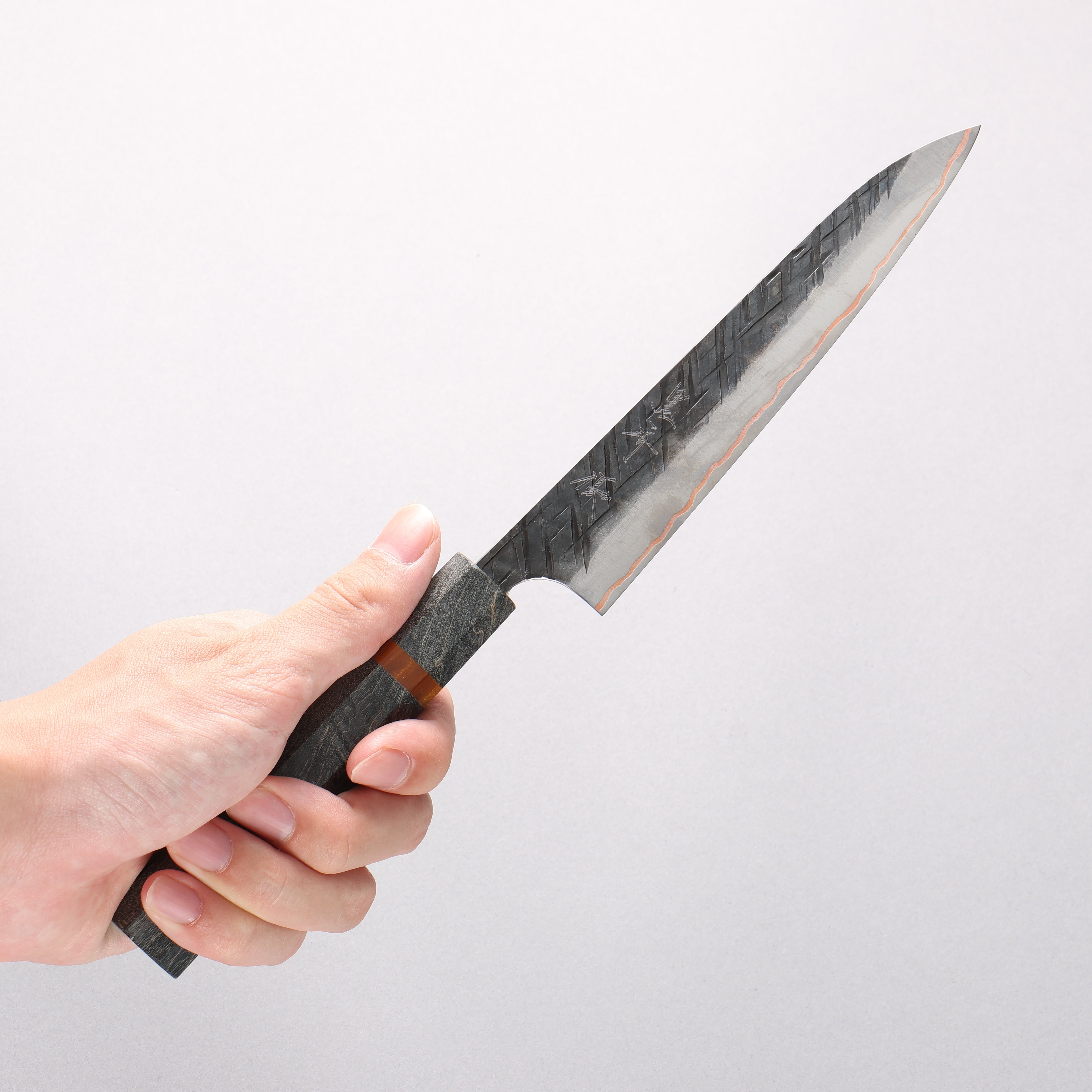 Yu Kurosaki Raijin V-Toku2 Hammered Black Finished Petty-Utility 150mm Stabilized wood (With Acrylic Ring) Handle - Seisuke Knife