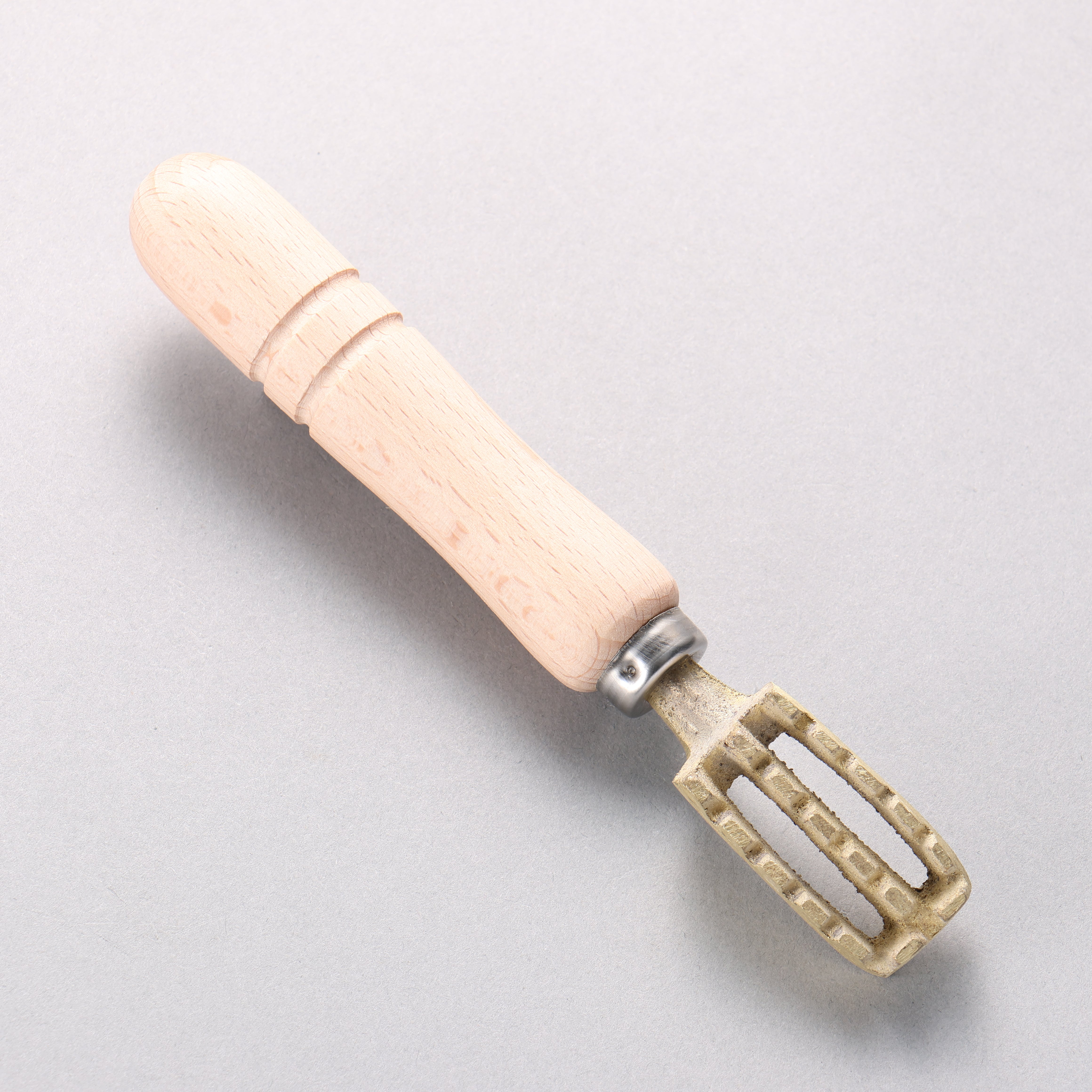 Sakai Takayuki Fish Scaler 170mm - Seisuke Knife