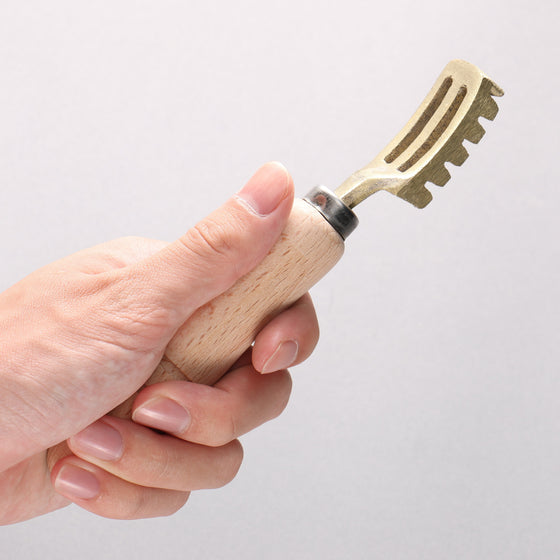 Sakai Takayuki Fish Scaler 170mm - Seisuke Knife