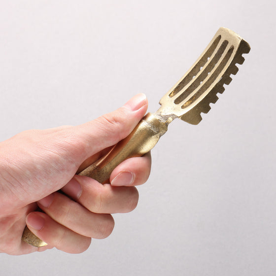 Sakai Takayuki Fish Scaler 180mm - Seisuke Knife