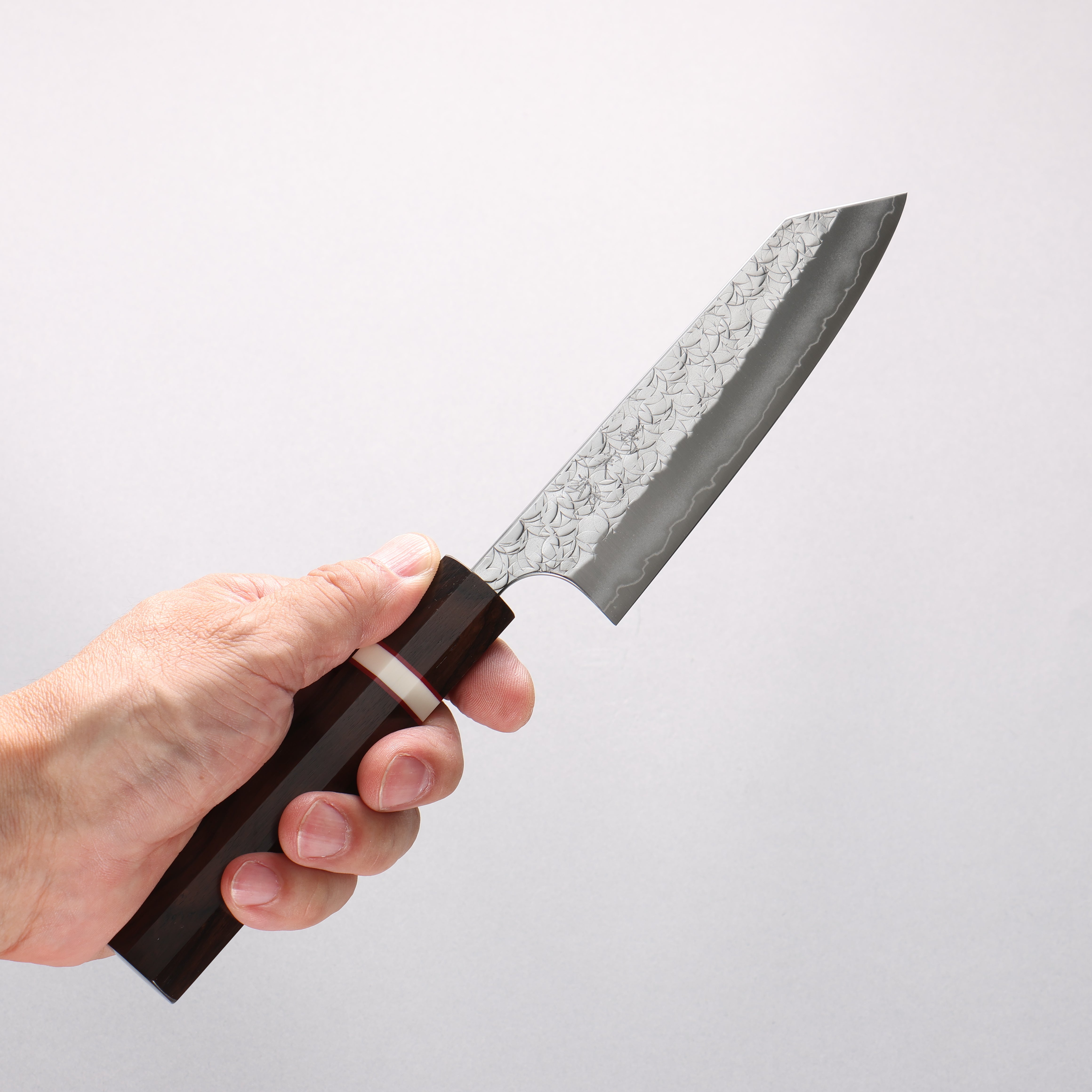 Yoshimi Kato Minamo SG2 Hammered Small Bunka 130mm Ebony Wood(With White Ring) Handle - Seisuke Knife