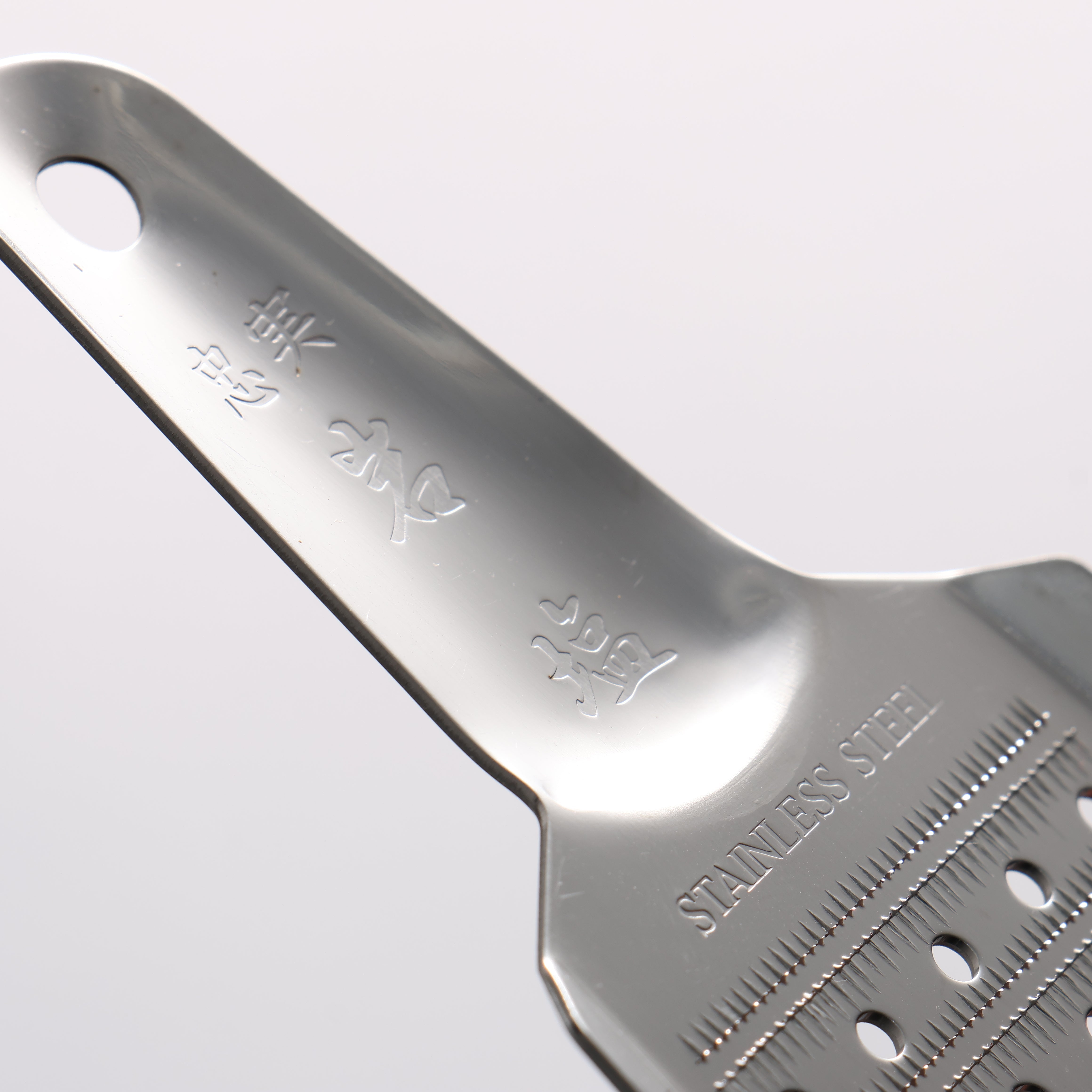 Japanese Grater With Rock Salt - Seisuke Knife