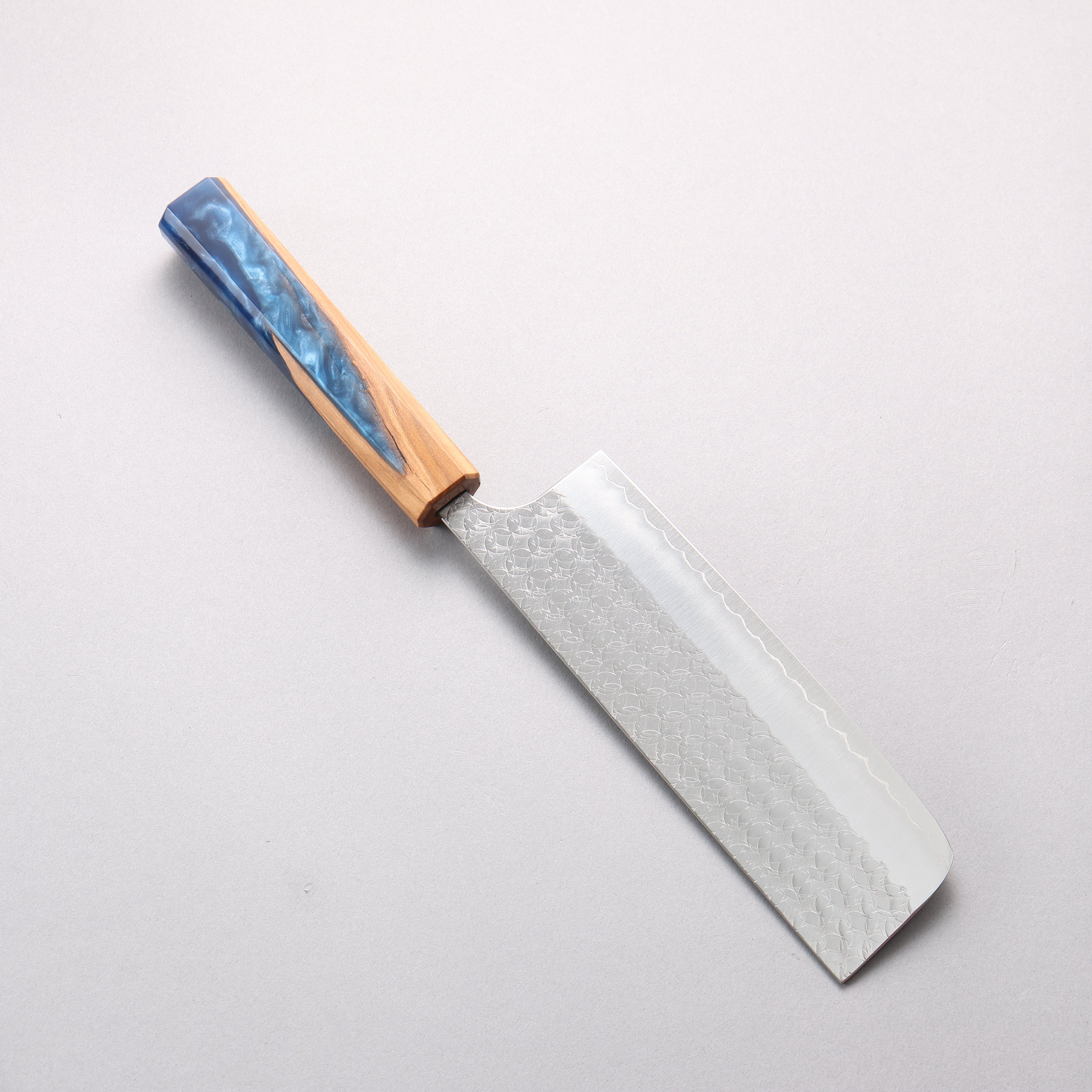 Yoshimi Kato Minamo SG2 Hammered Nakiri 165mm Olive Wood & Blue Resin Handle - Seisuke Knife