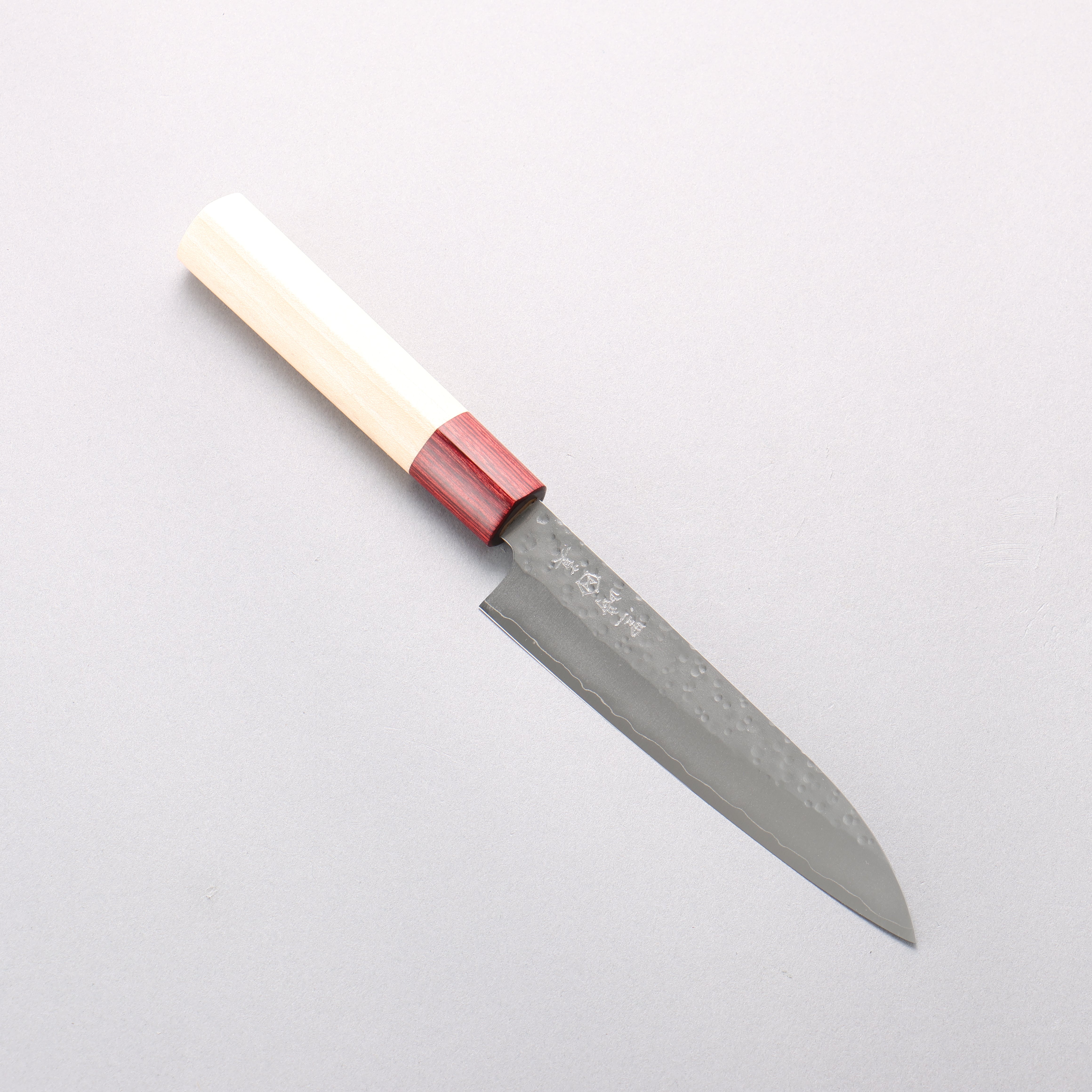 Makoto Kurosaki VG10 Hammered Petty-Utility 135mm Magnolia & Red Pakkawood Handle - Seisuke Knife