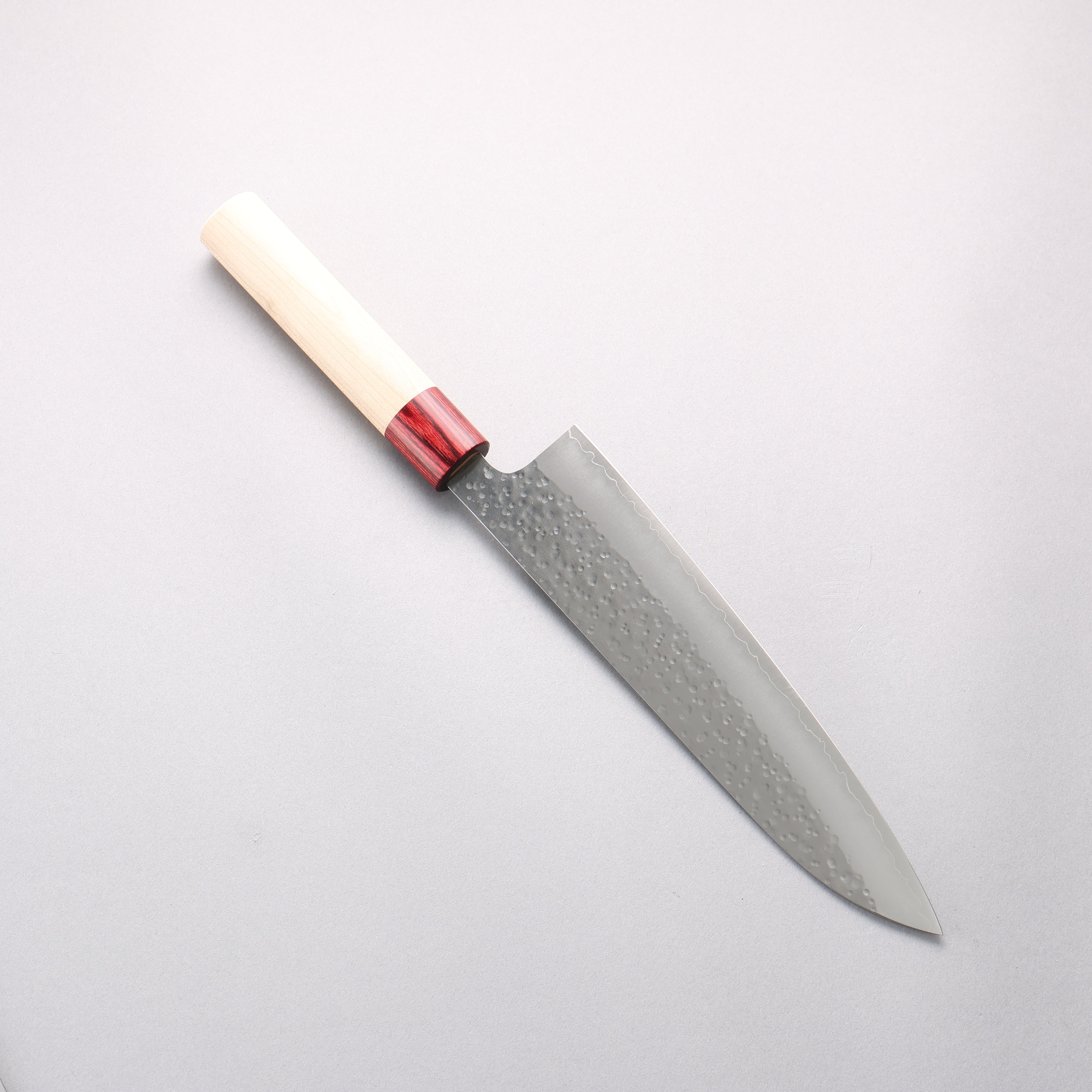 Makoto Kurosaki VG10 Hammered Gyuto 210mm Magnolia & Red Pakkawood Handle - Seisuke Knife