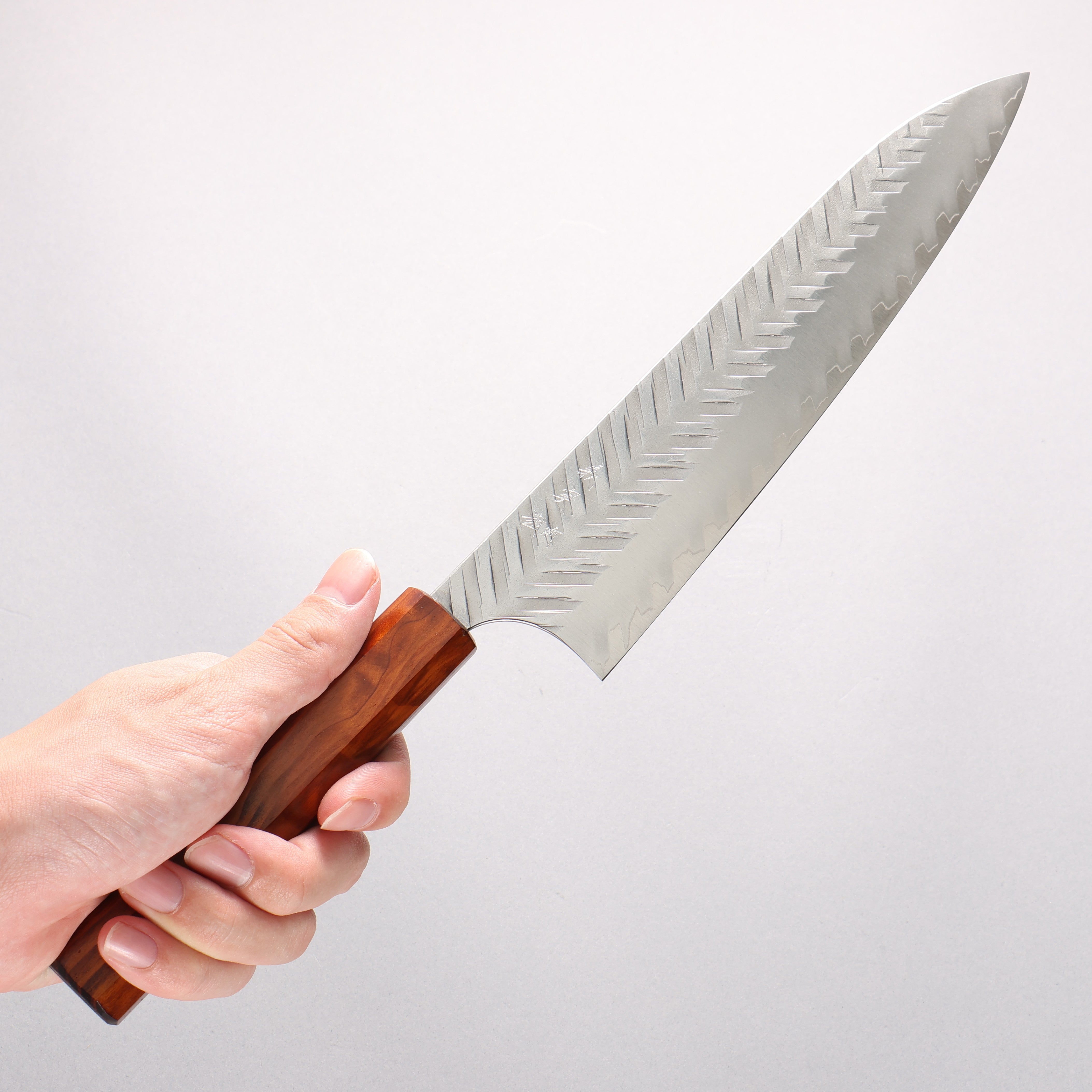 Yoshimi Kato SG2 Hammered (V) Gyuto 210mm Cedar Burl (Lacquered) Handle - Seisuke Knife