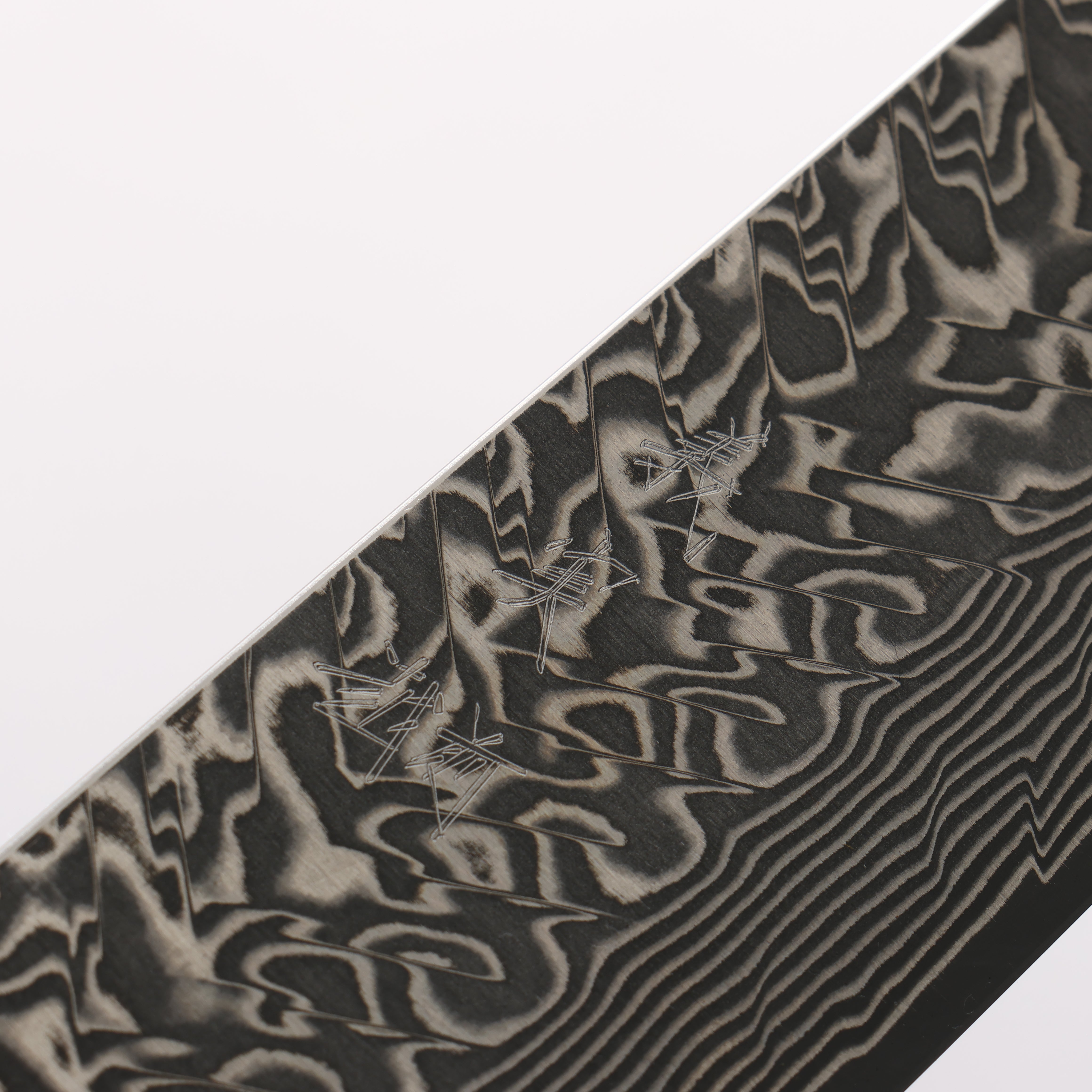 Yoshimi Kato SG2 Black Damascus Sujihiki 270mm Olive Tree and Red Resin Handle - Seisuke Knife