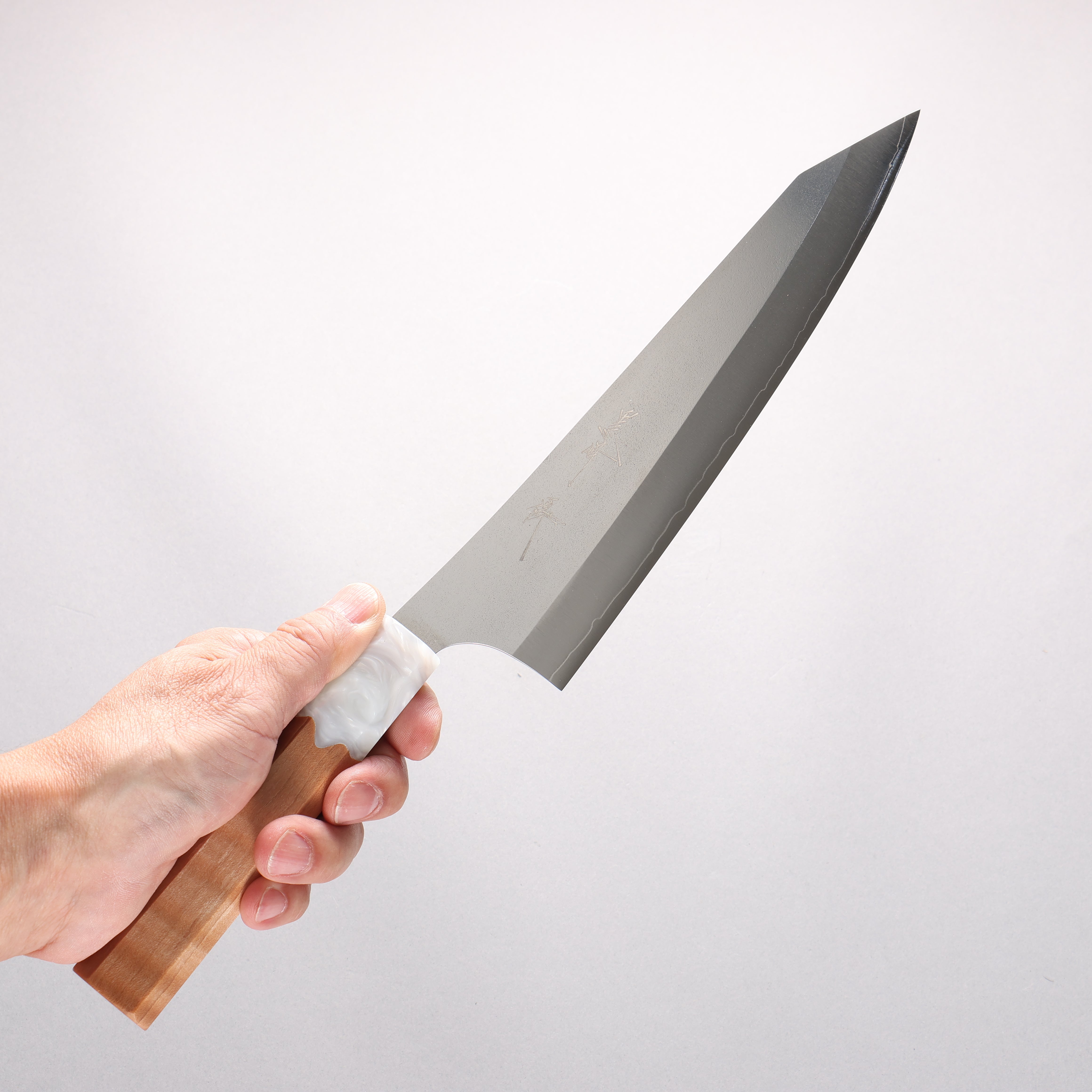 Yu Kurosaki New Gekko VG-XEOS Gyuto 210mm Resin coated Birch (Ferrule: White resin) Handle - Seisuke Knife