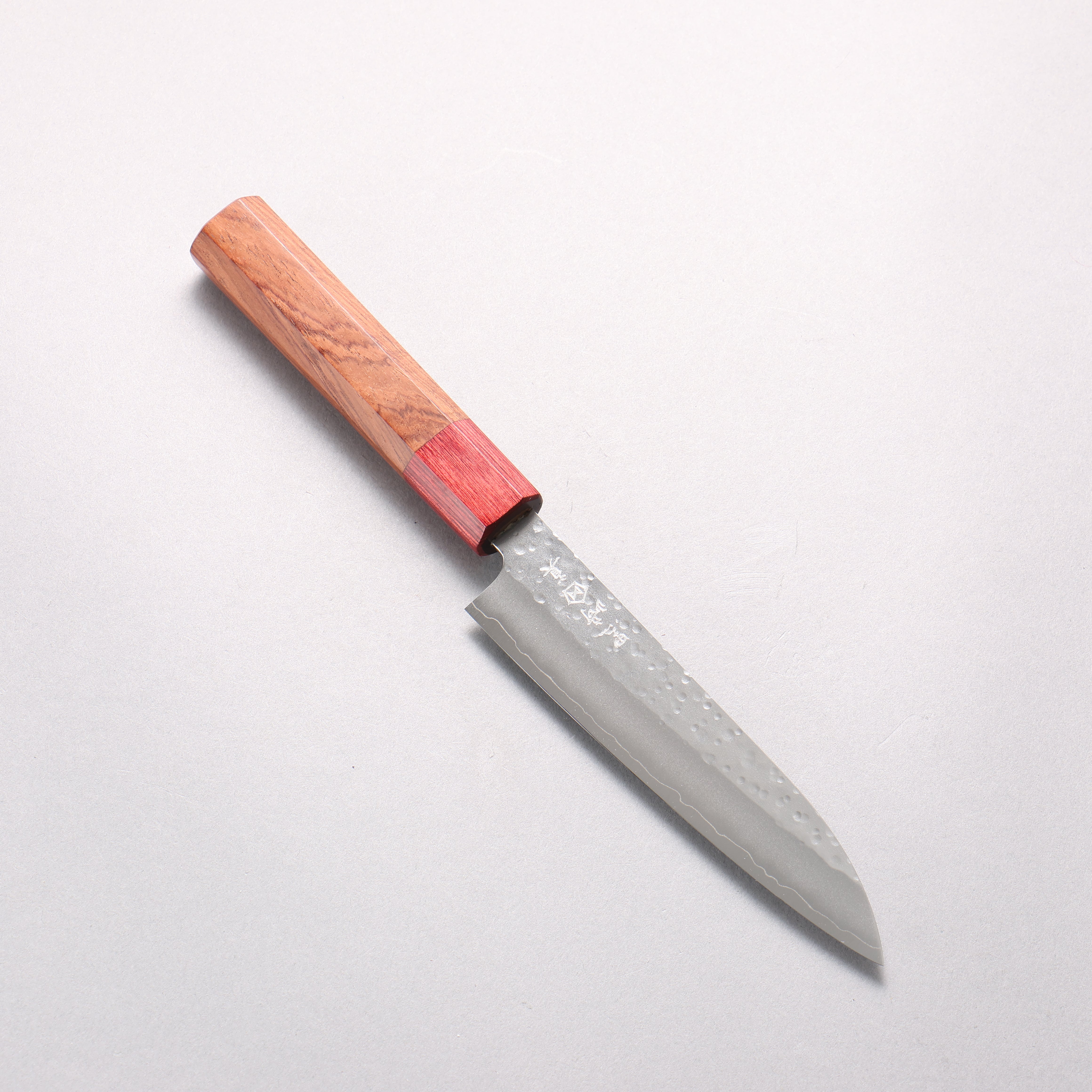 Makoto Kurosaki VG10 Maru Hammered Petty-Utility 135mm Shitan & Red Pakkawood Handle - Seisuke Knife