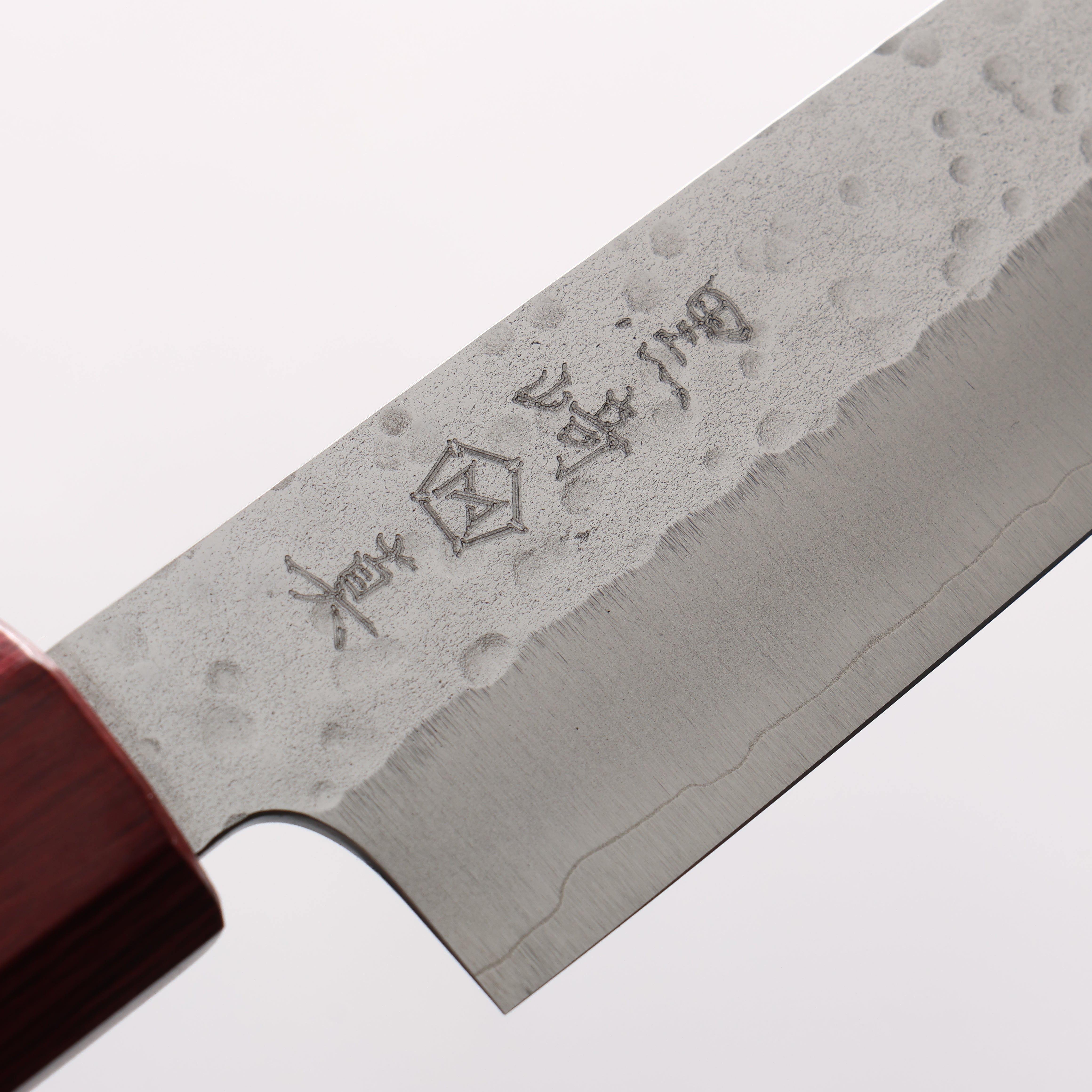 Makoto Kurosaki VG10 Maru Hammered Petty-Utility 135mm Shitan & Red Pakkawood Handle - Seisuke Knife