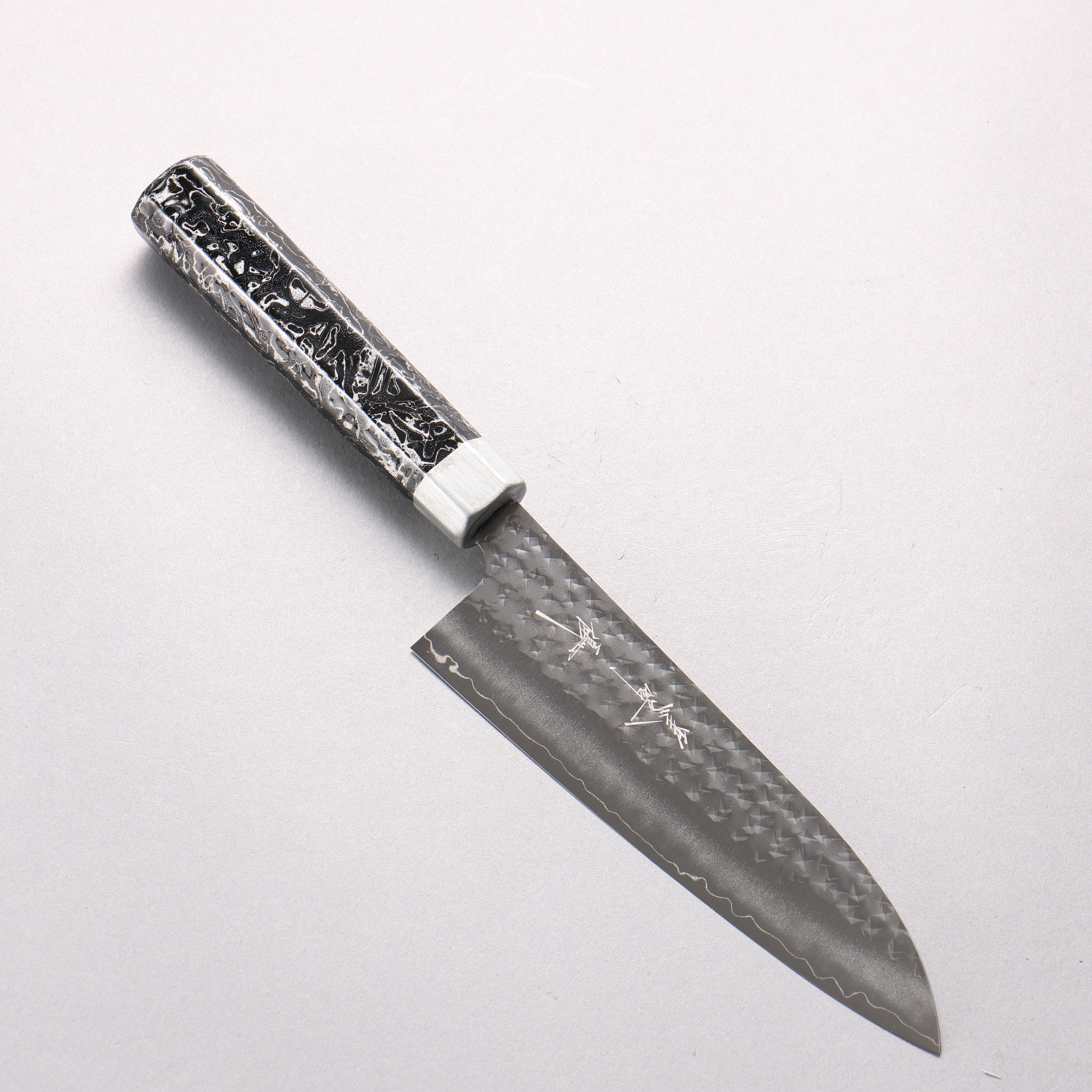 Yu Kurosaki Senko Ryu SG2 Hammered Small Santoku 150mm Black Lacquered (ferrule: Silver color) Handle - Seisuke Knife