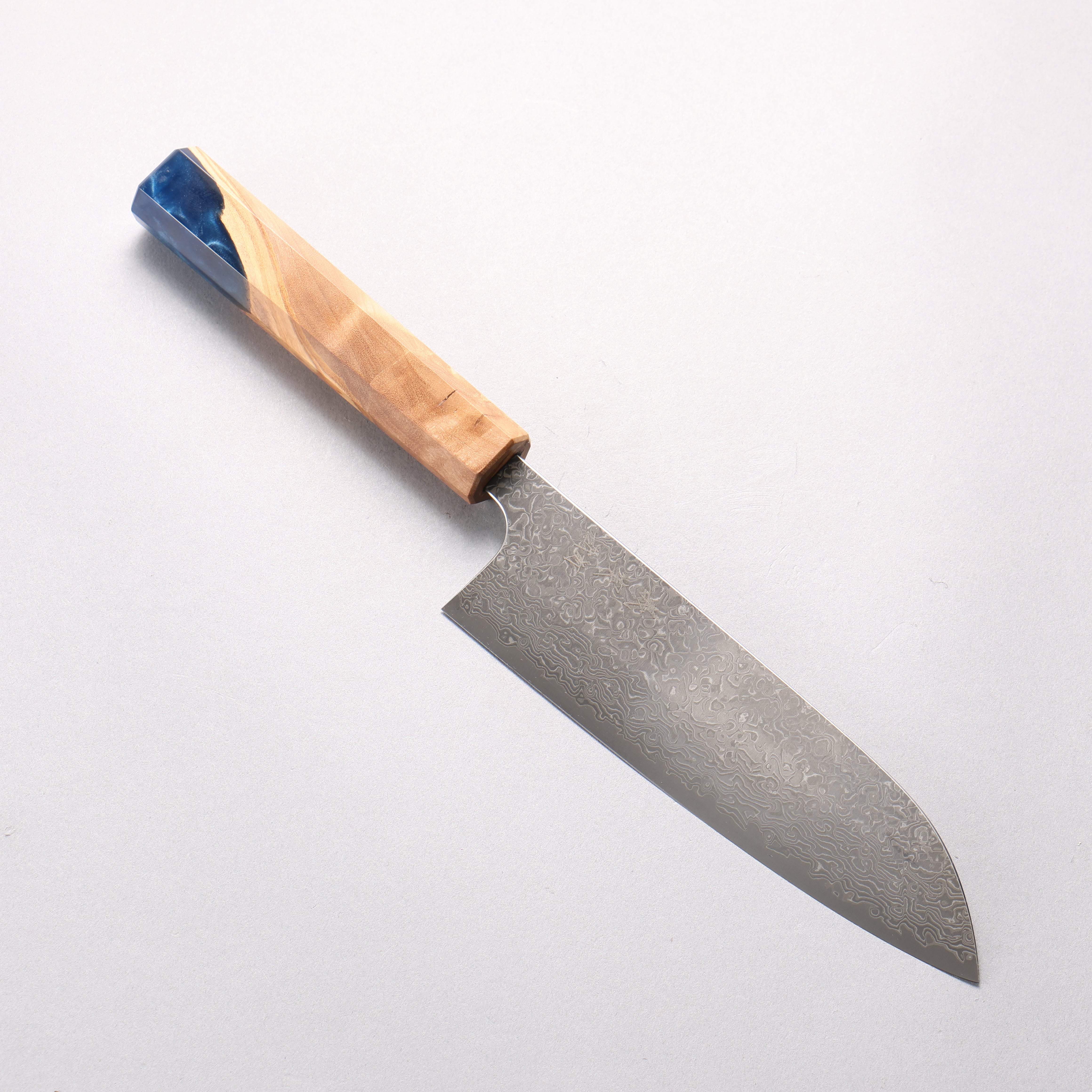 Yoshimi Kato VG10 Black Damascus Santoku 170mm Olive Tree and Blue Resin Handle - Seisuke Knife