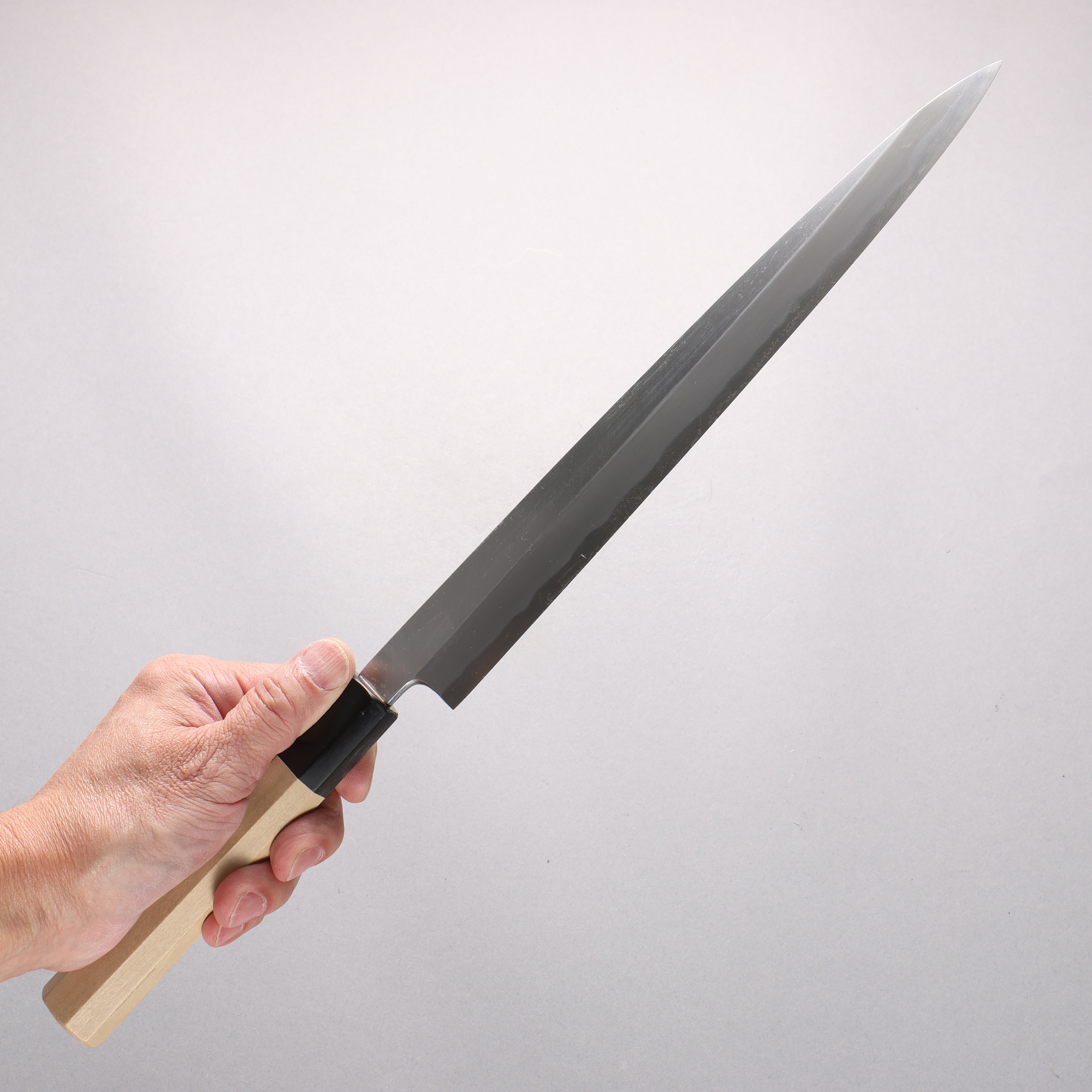 Minamoto Akitada Blue Steel No.1 Yanagiba 270mm Magnolia & Water Buffalo Horn Handle - Seisuke Knife