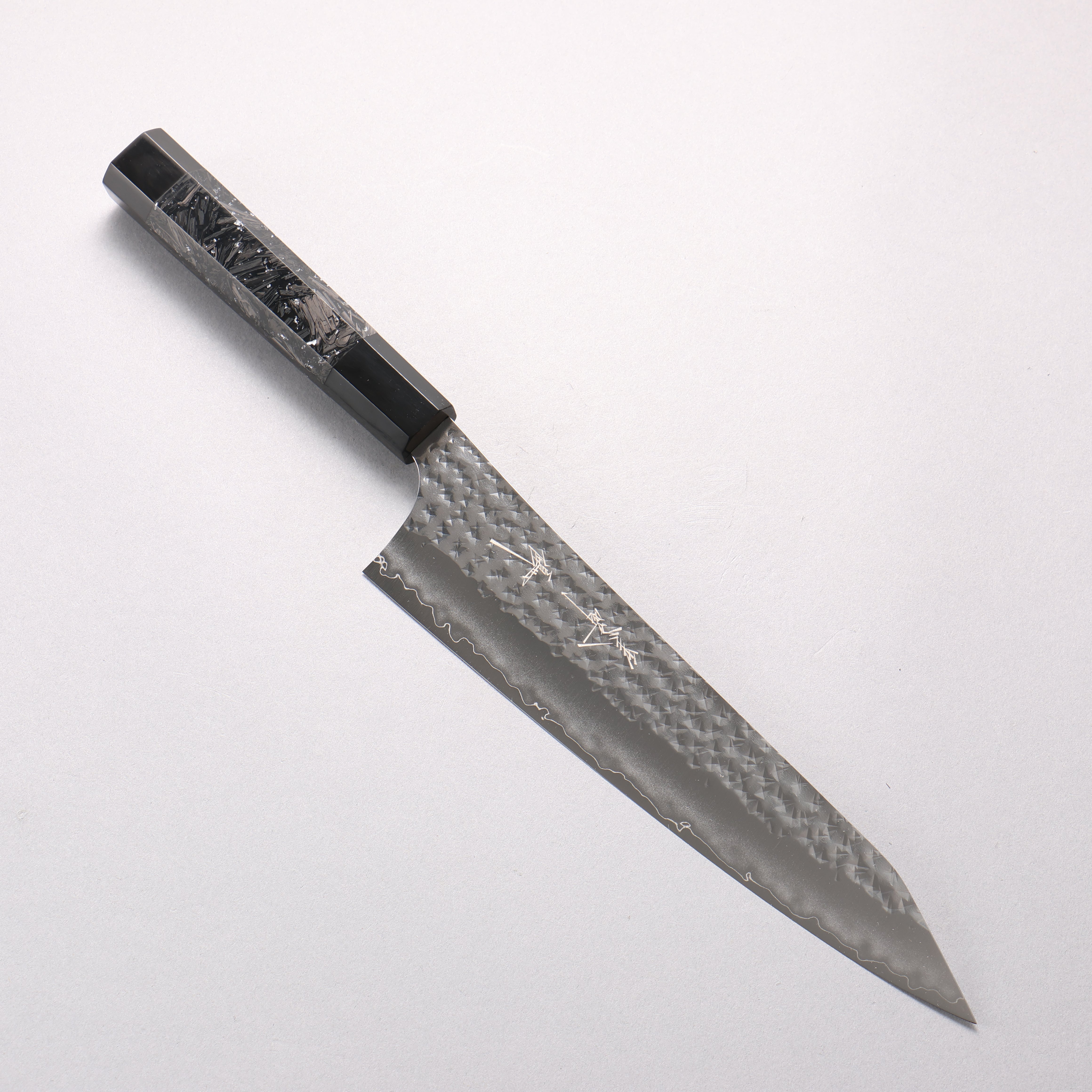 Yu Kurosaki Senko Ei SG2 Hammered Gyuto 210mm Silver Speckled Carbon Fiber & Black Water Buffalo Horn Handle - Seisuke Knife