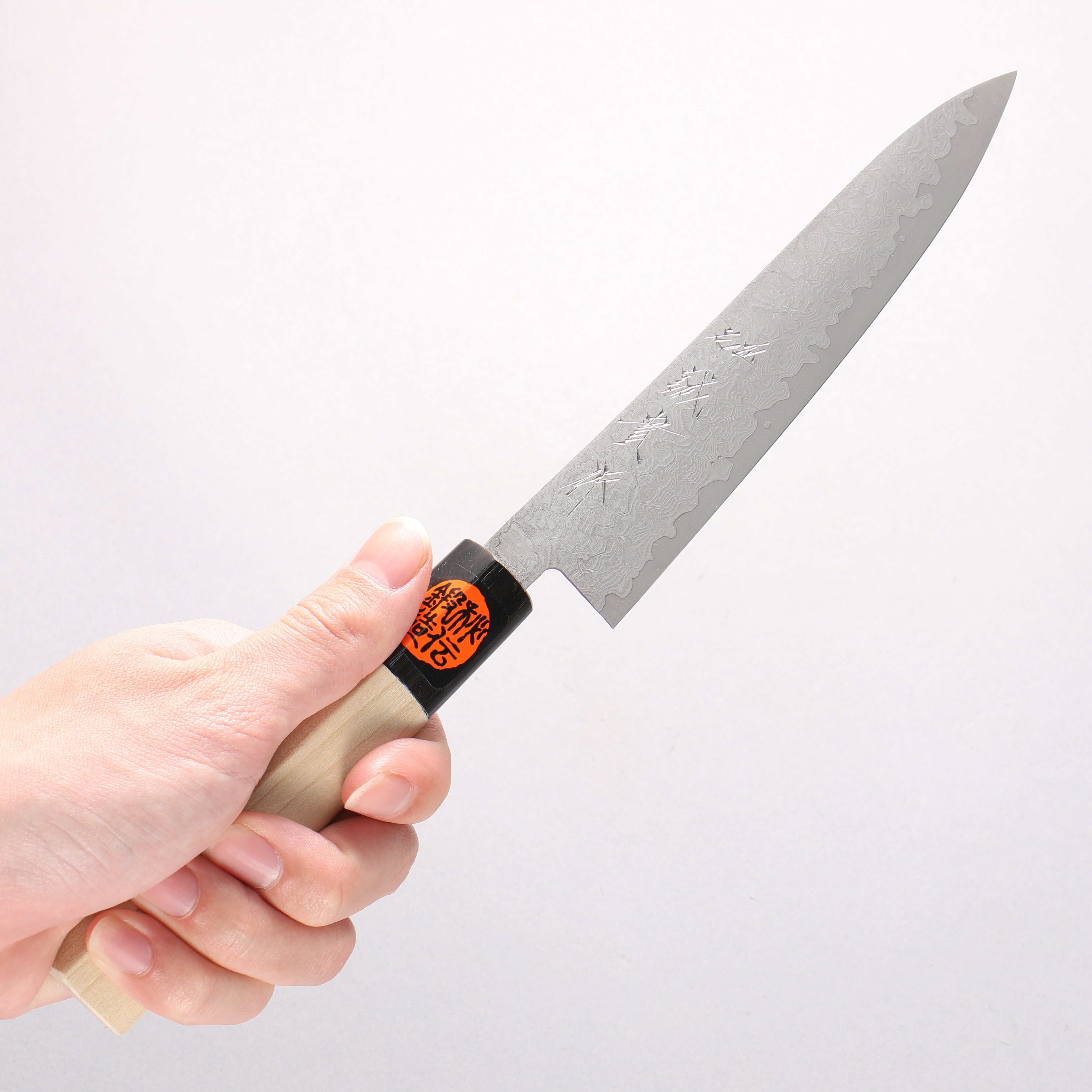 Shigeki Tanaka VG10 17 Layer Damascus Petty-Utility 150mm Magnolia & Water Buffalo Horn Handle - Seisuke Knife