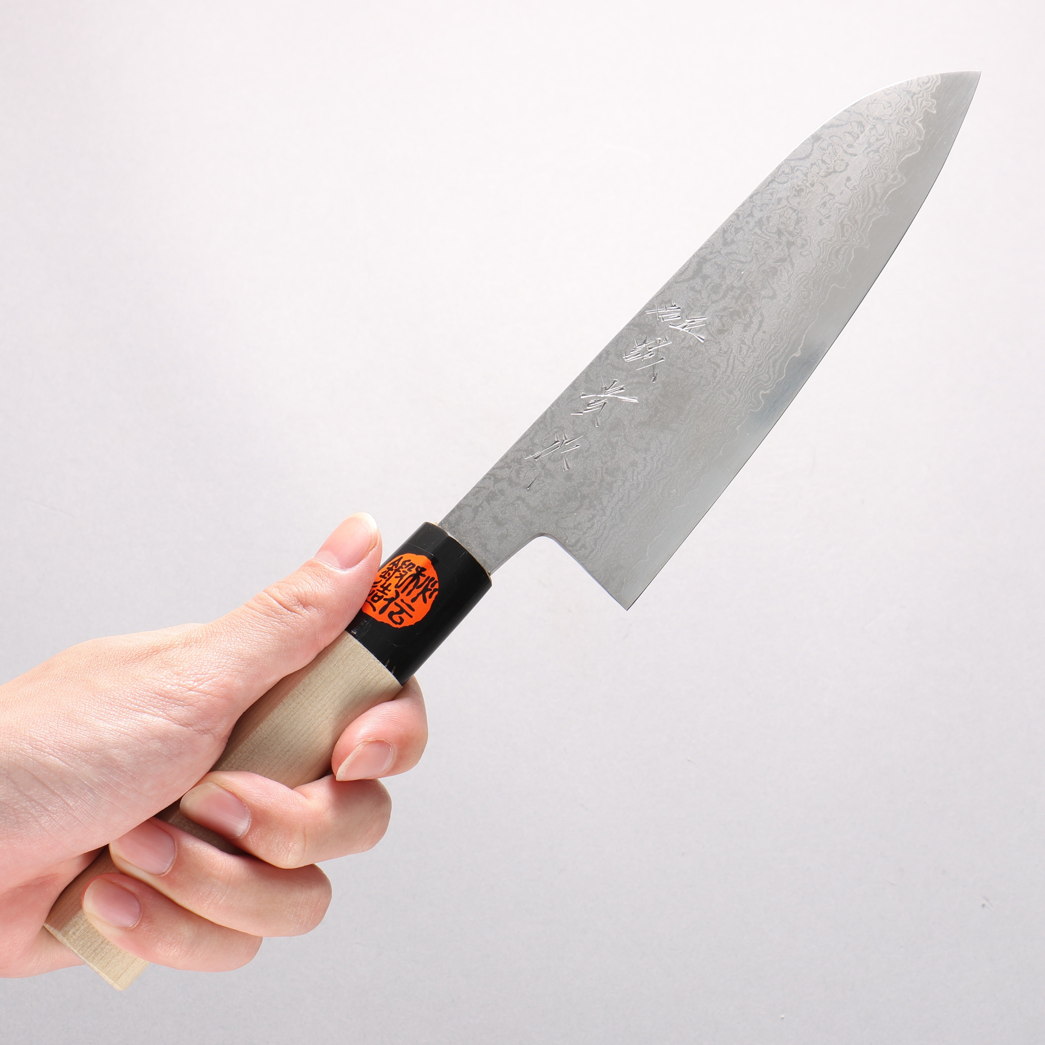 Shigeki Tanaka VG10 17 Layer Damascus Santoku 165mm Magnolia & Buffalo Horn Handle - Seisuke Knife