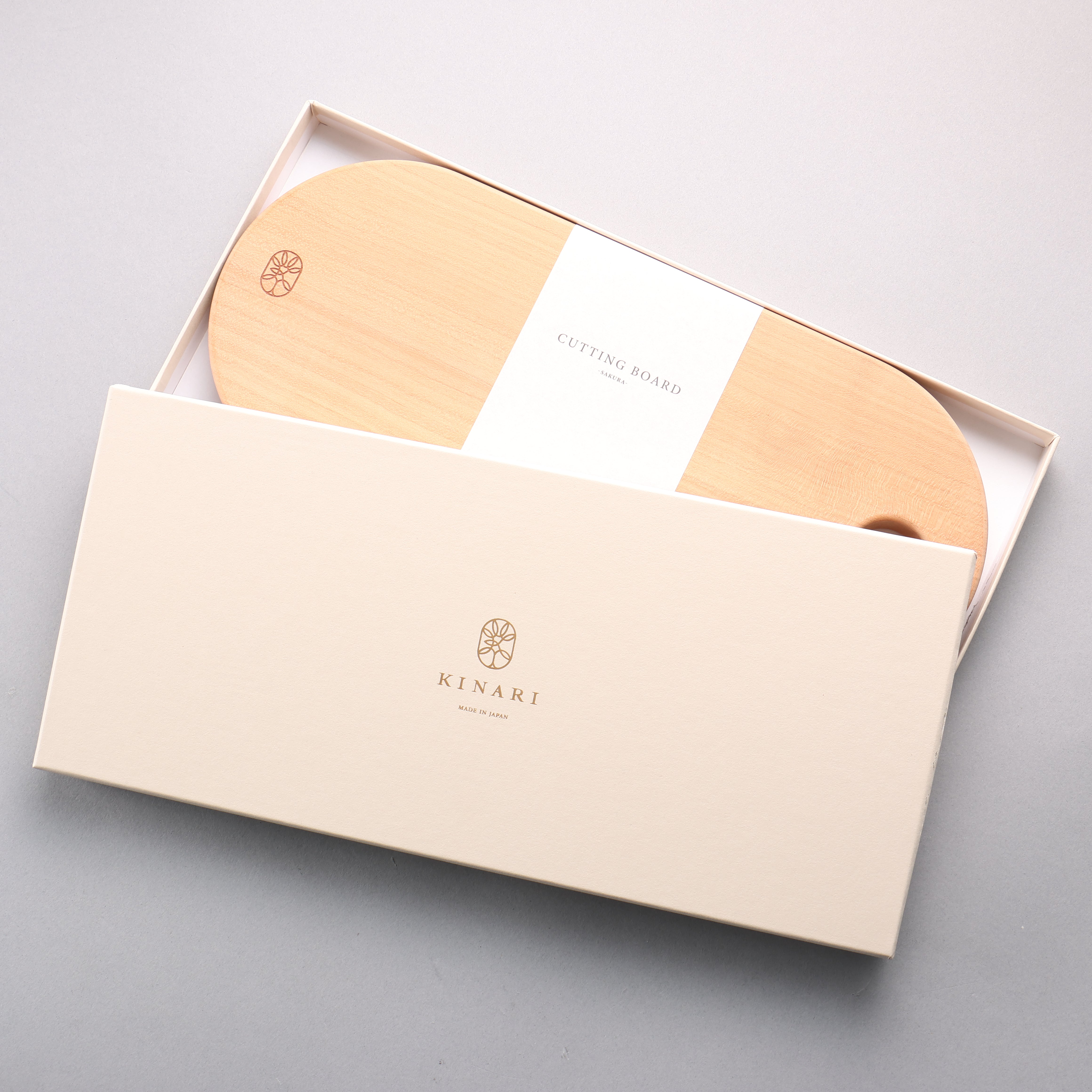 KINARI Japanese Wild Cherry Cutting Board Small (小) 320 x 140 x 20mm - Seisuke Knife