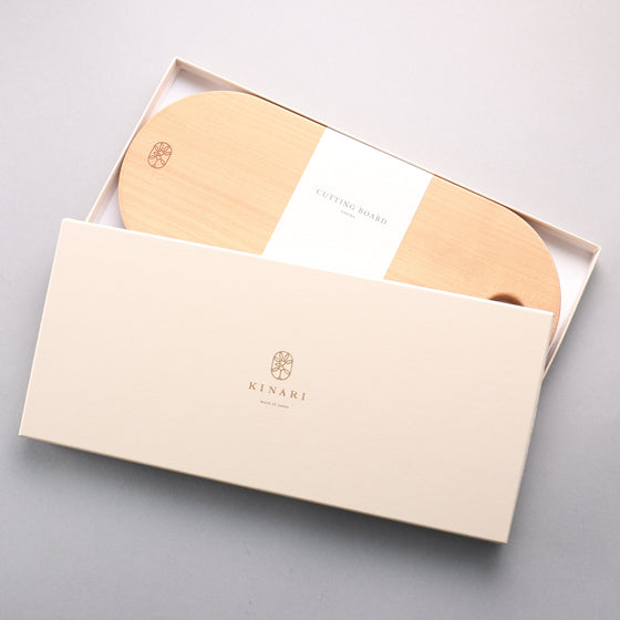KINARI Japanese Wild Cherry Cutting Board Small (小) 320 x 140 x 20mm - Seisuke Knife