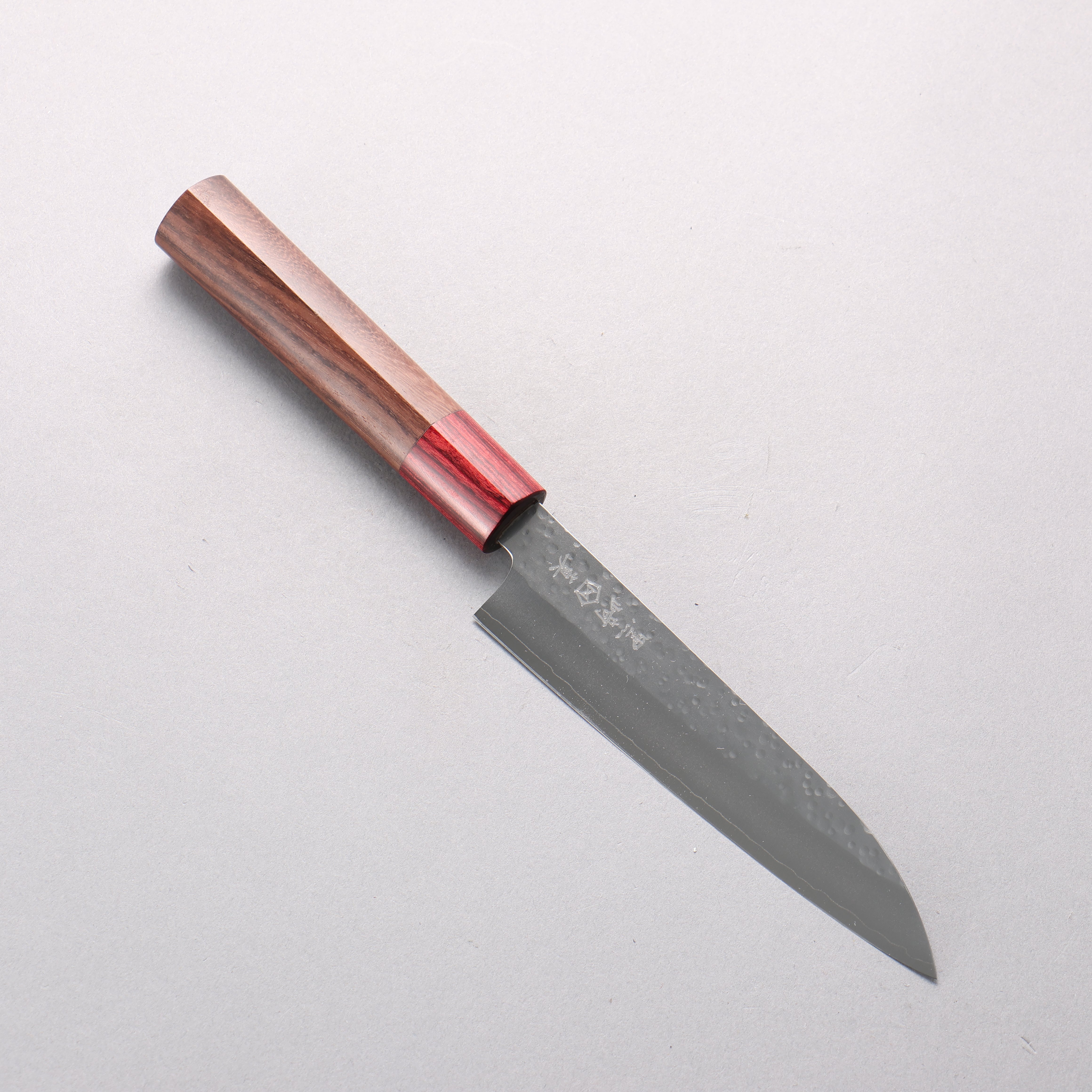 Makoto Kurosaki VG10 Maru Hammered Petty-Utility 135mm Shitan & Red Pakkawood Handle - Seisuke Knife